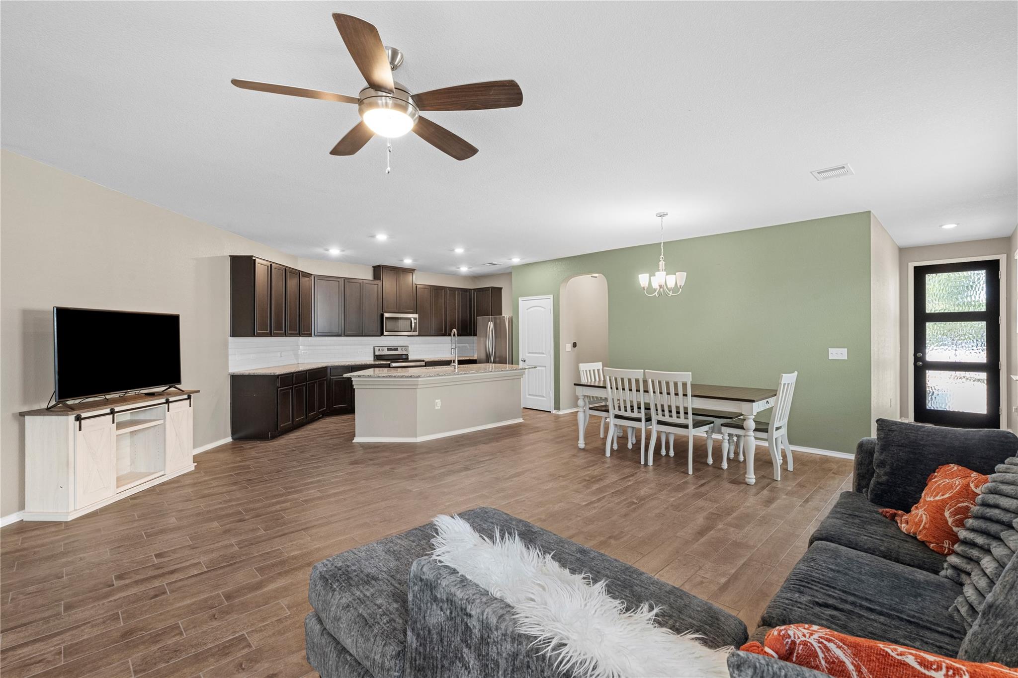6317 Carriage Pines DR — photo 5