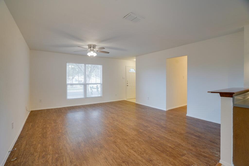 7100 Barnsdale WAY — photo 5
