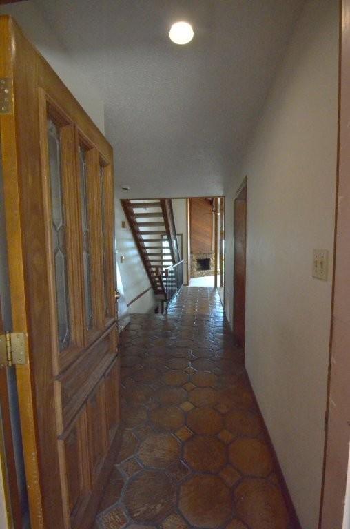 4603 Twin Valley CIR — photo 4
