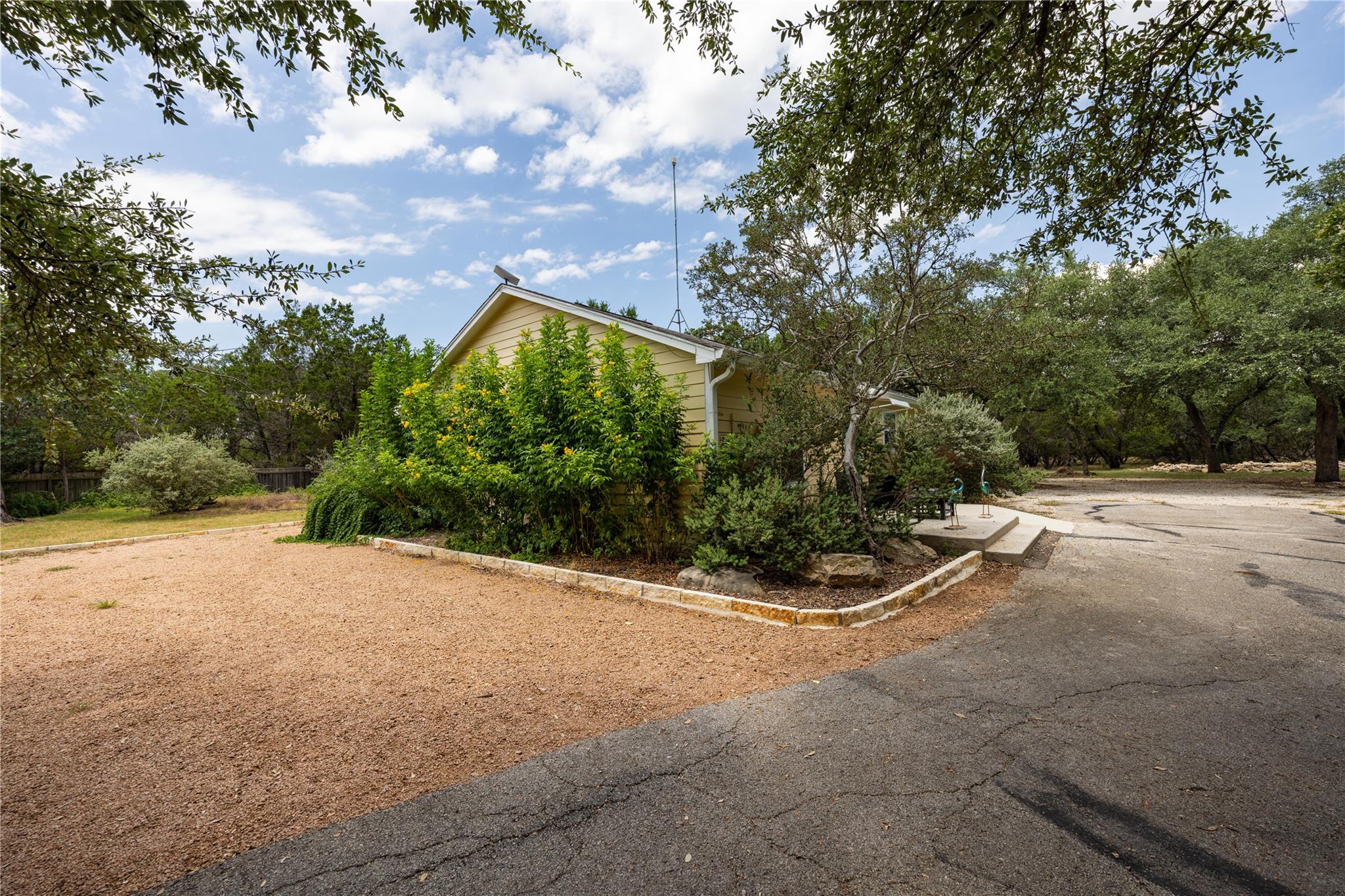 400 Unit A Oak Knob DR #A — photo 5