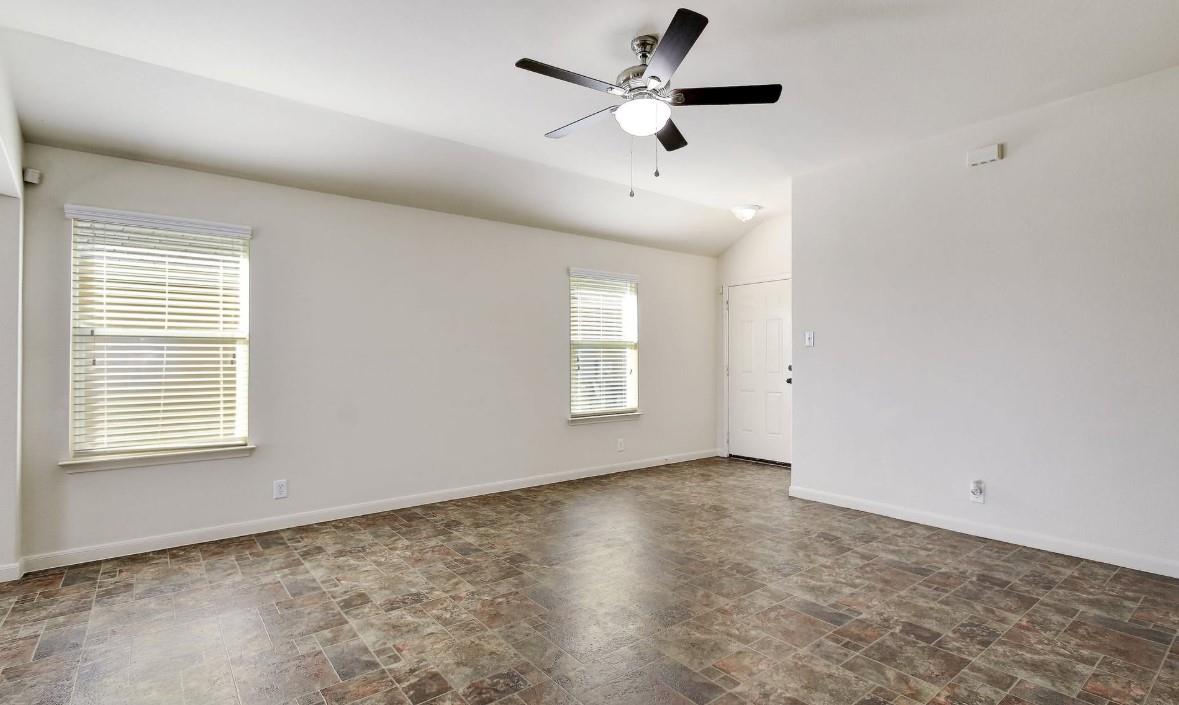 409 Teron DR — photo 4