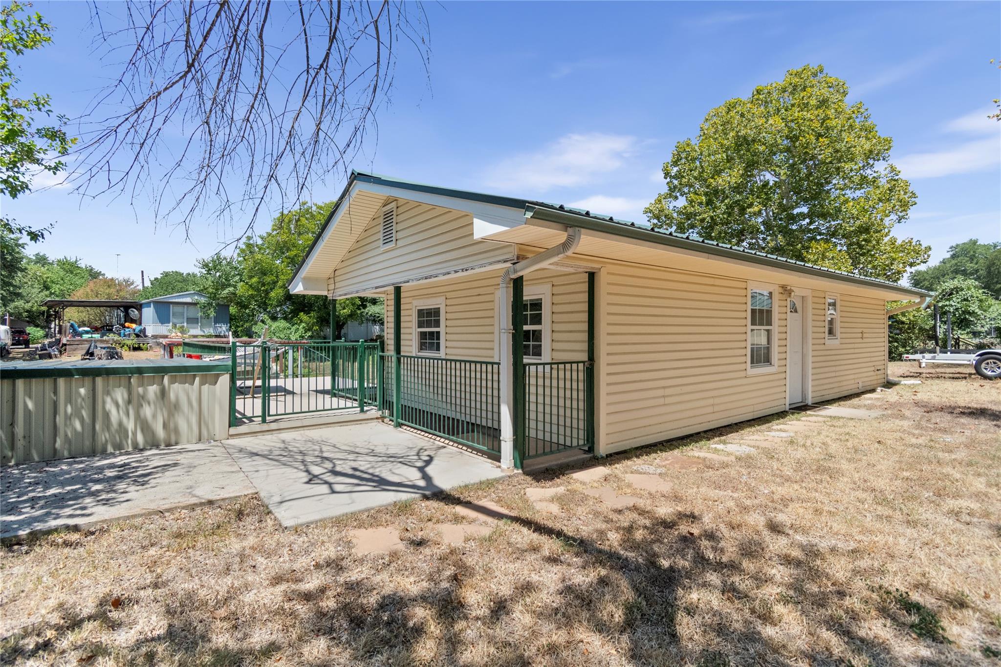308 County Road 136B — photo 4