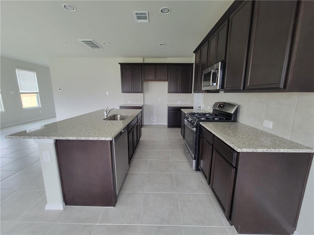 11300 Lago De Garda DR — photo 5