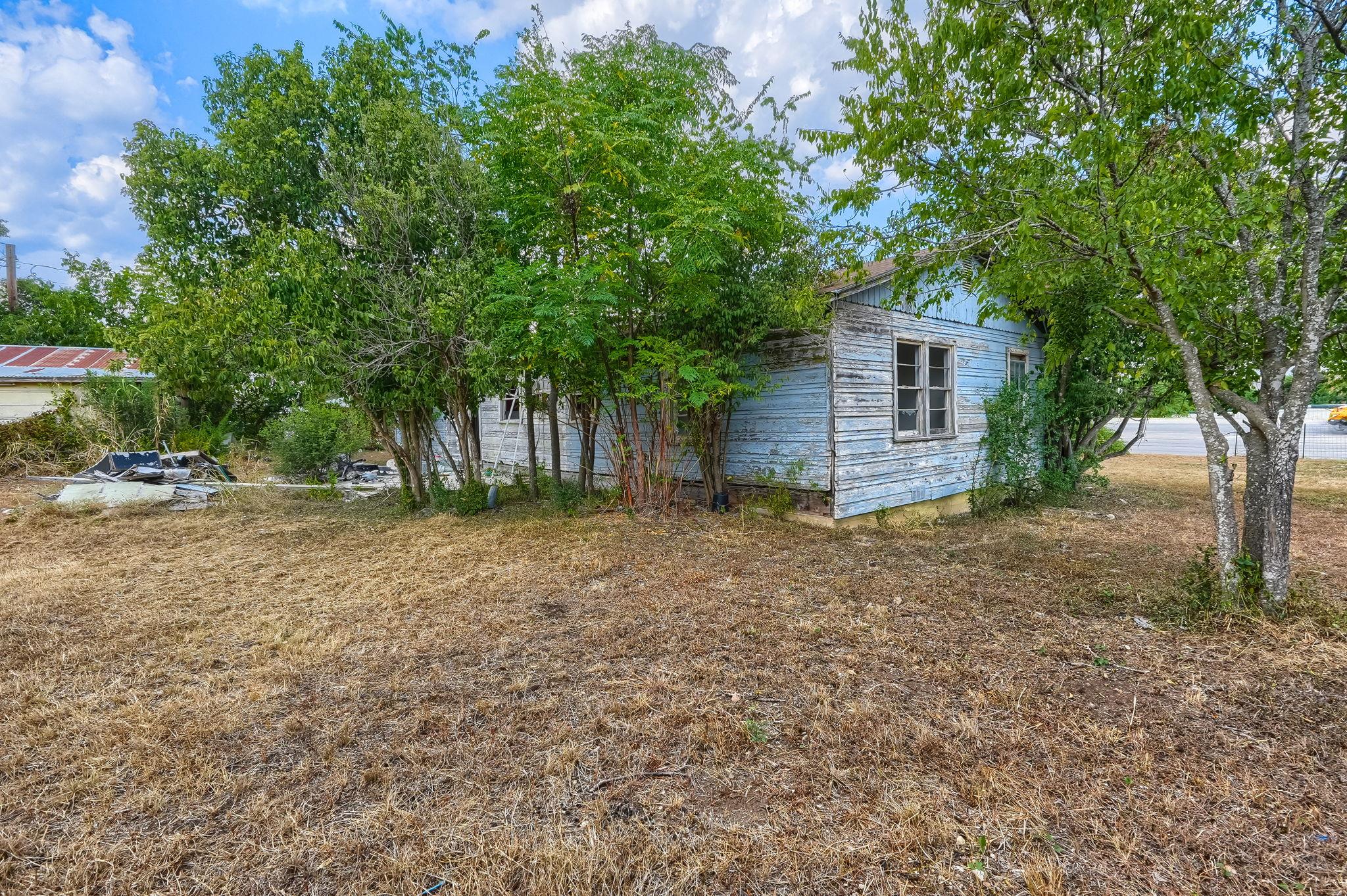 2212 Hunter RD — photo 3