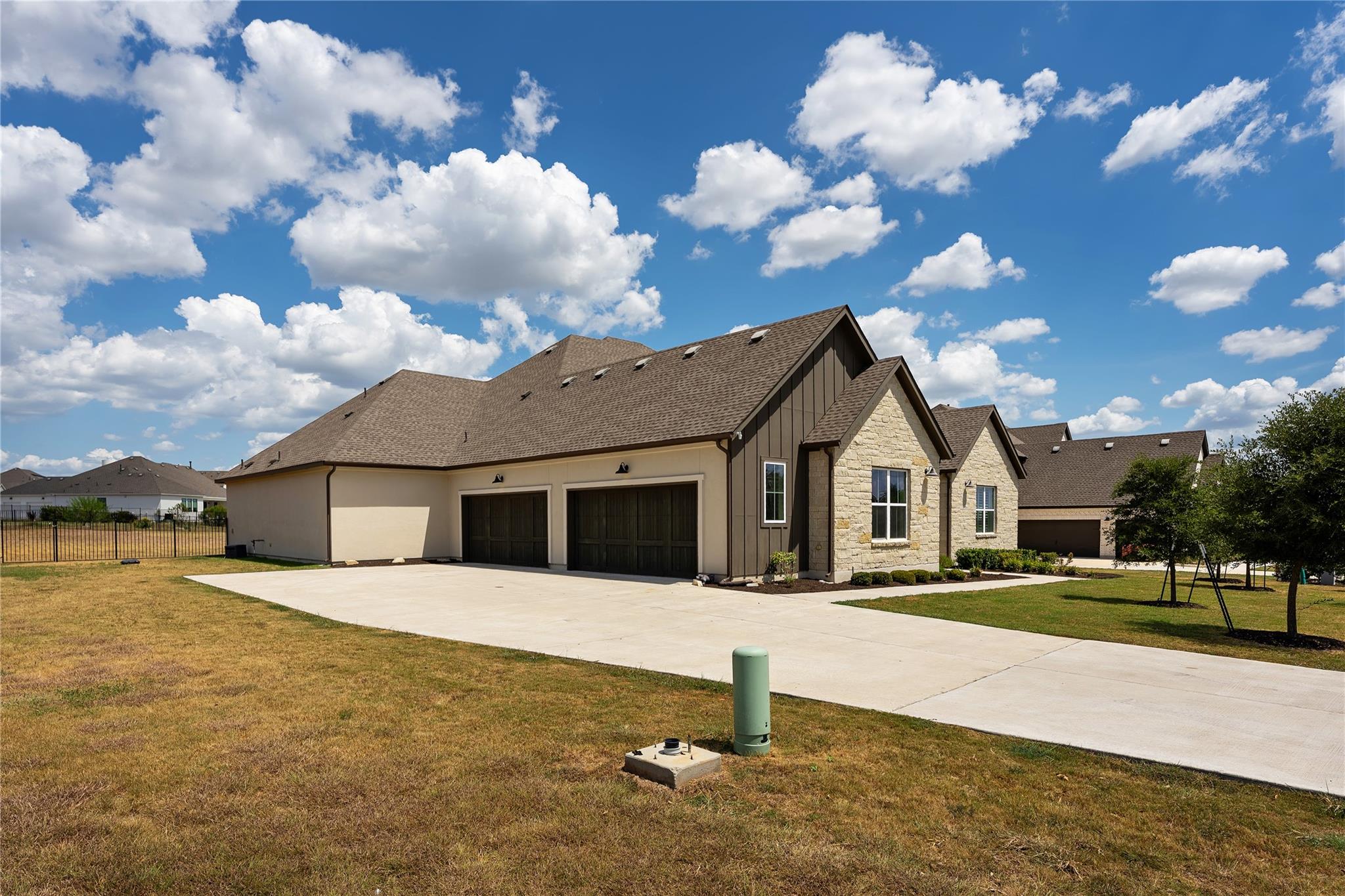 704 Prairie Clover DR — photo 3