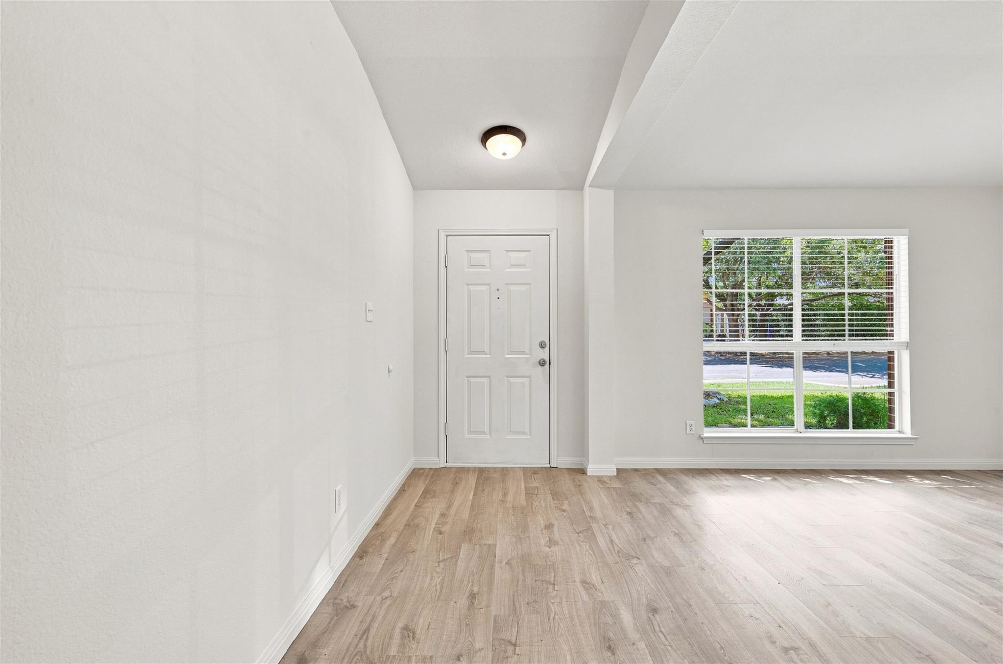 2517 Vernell WAY — photo 4