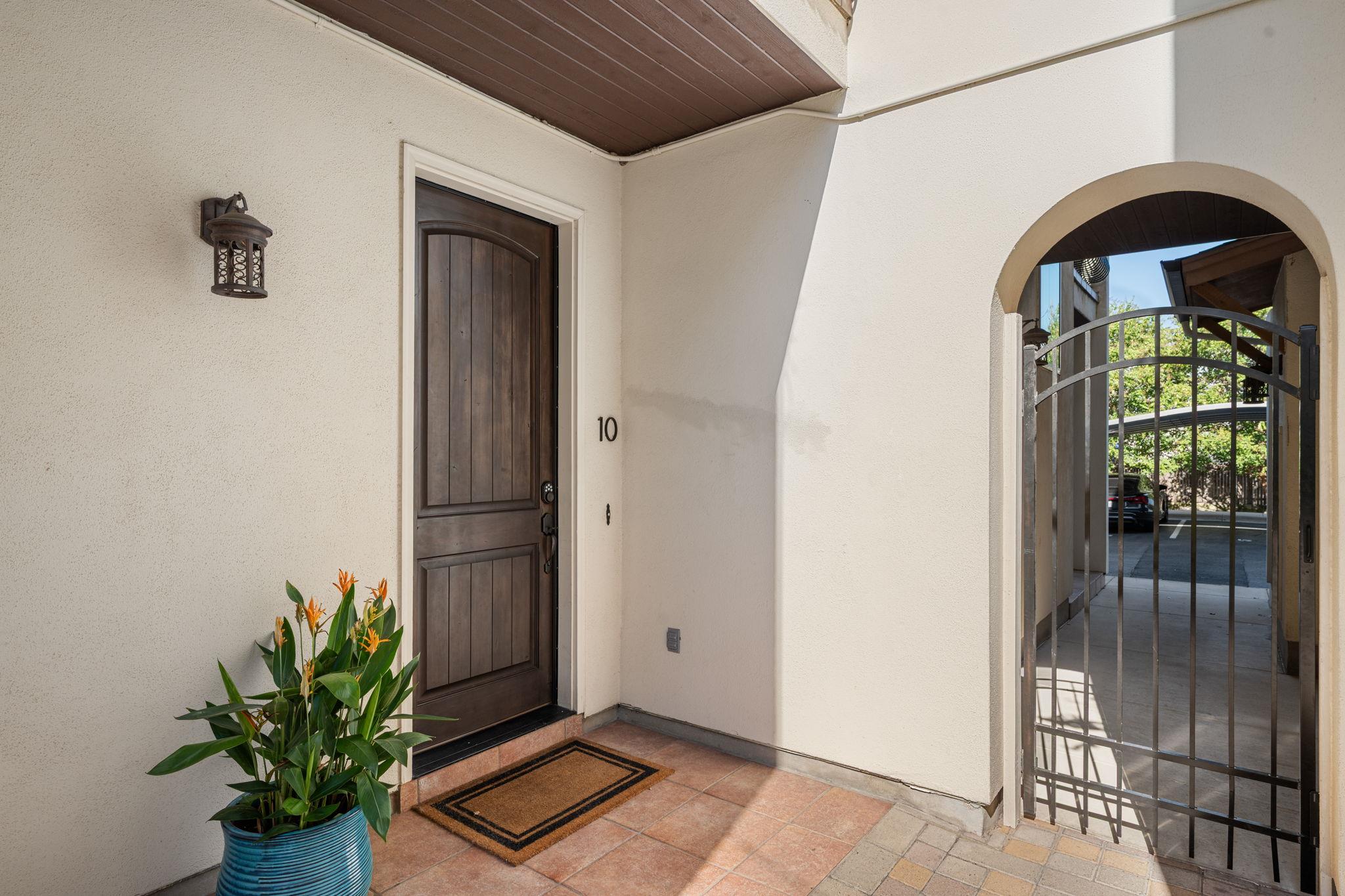 2207 Pasadena DR #10 — photo 3