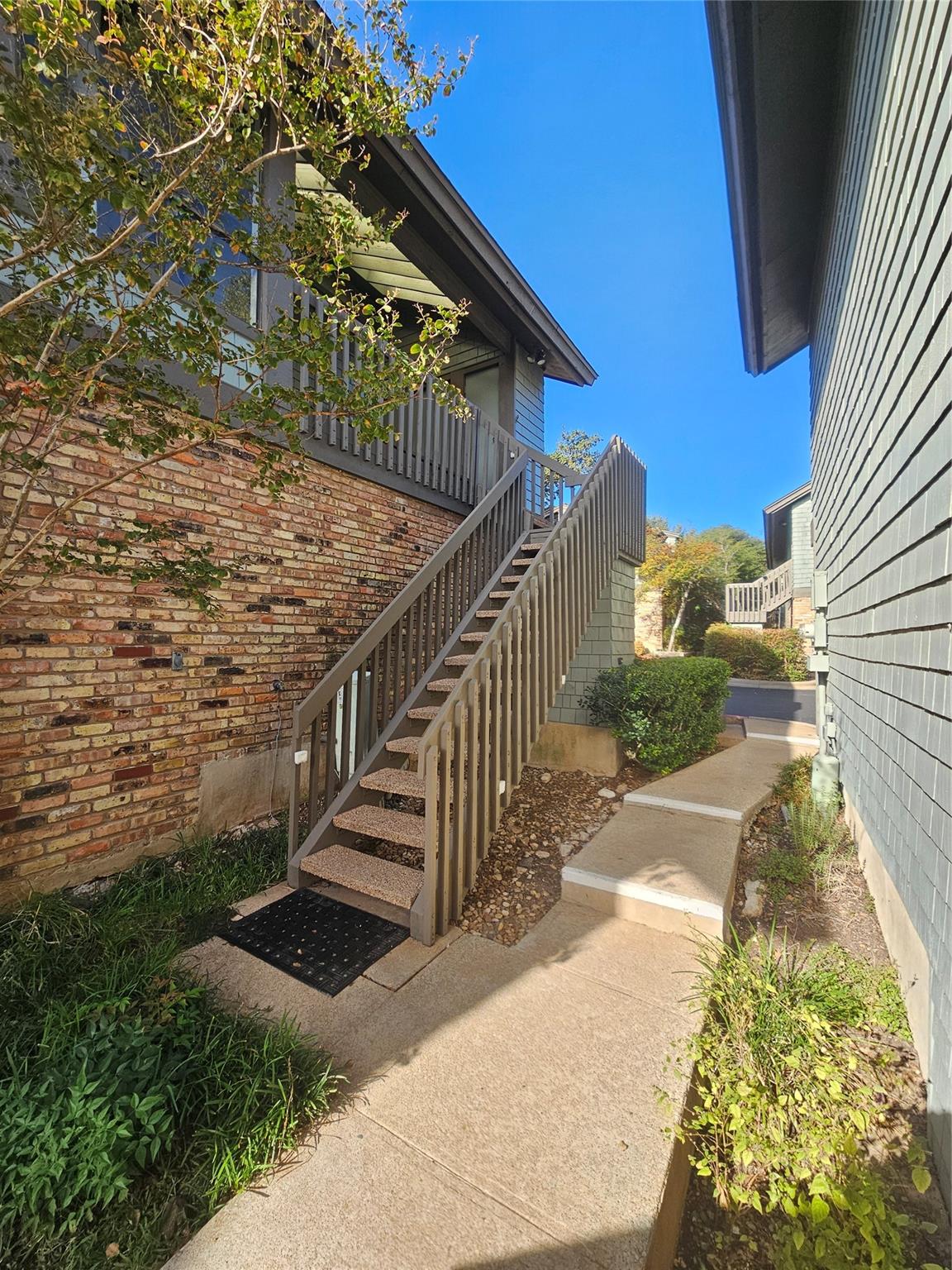 7122 Wood Hollow DR #22 — photo 4