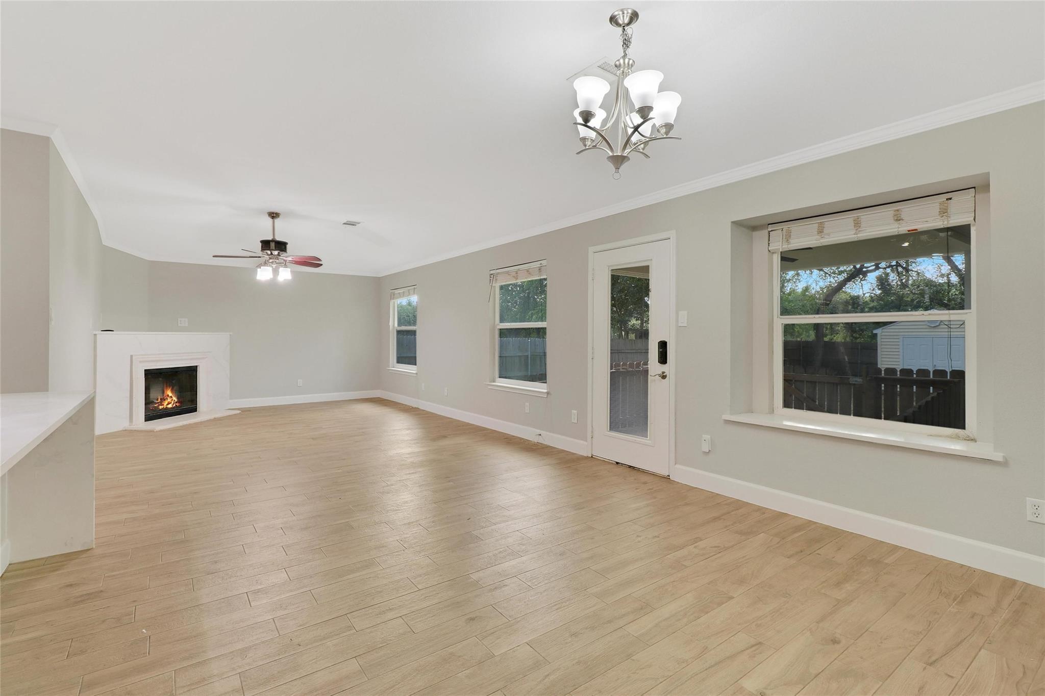 305 Dayna CV — photo 5