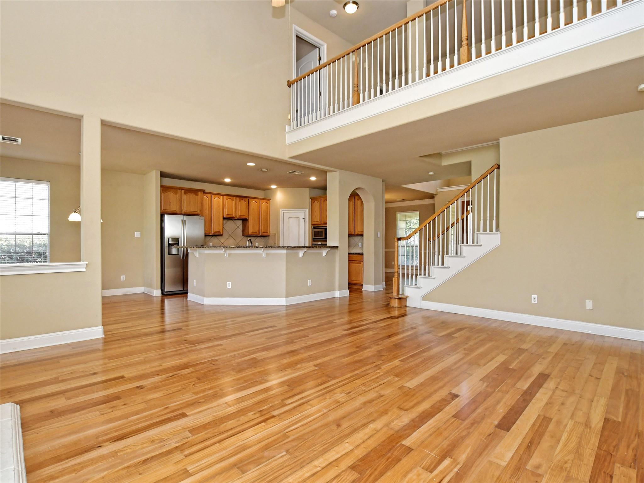303 Hensley DR — photo 5