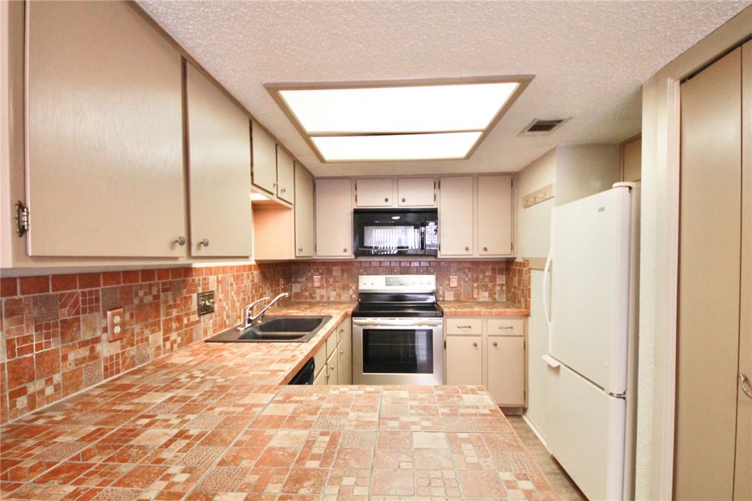 8418 Fathom CIR #201 — photo 4