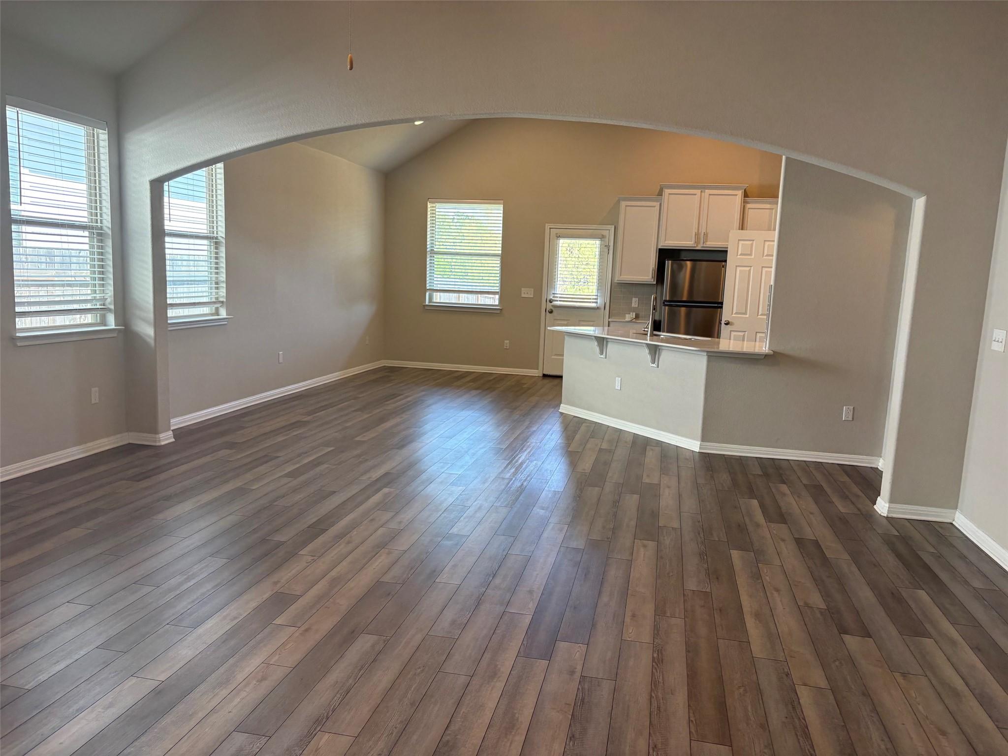 185 Munk LN — photo 4