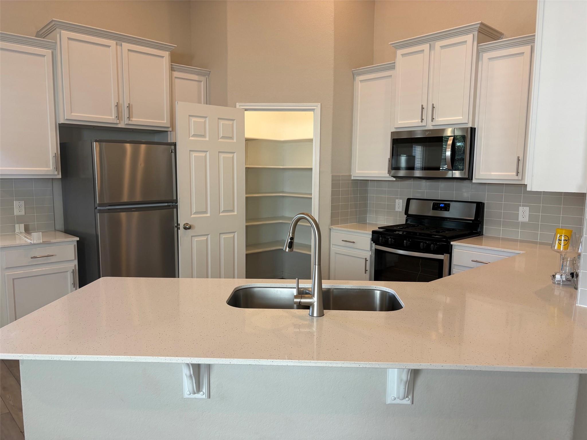 185 Munk LN — photo 5