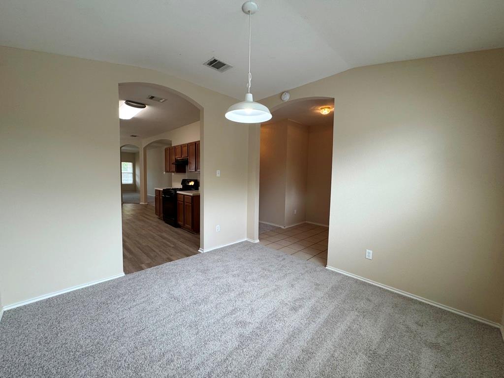 209 Katy B LN — photo 5