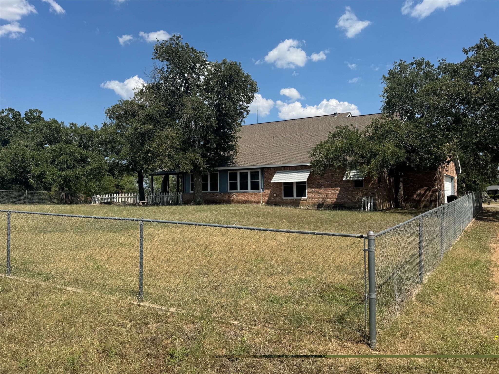 690 Ancient Oaks DR — photo 4