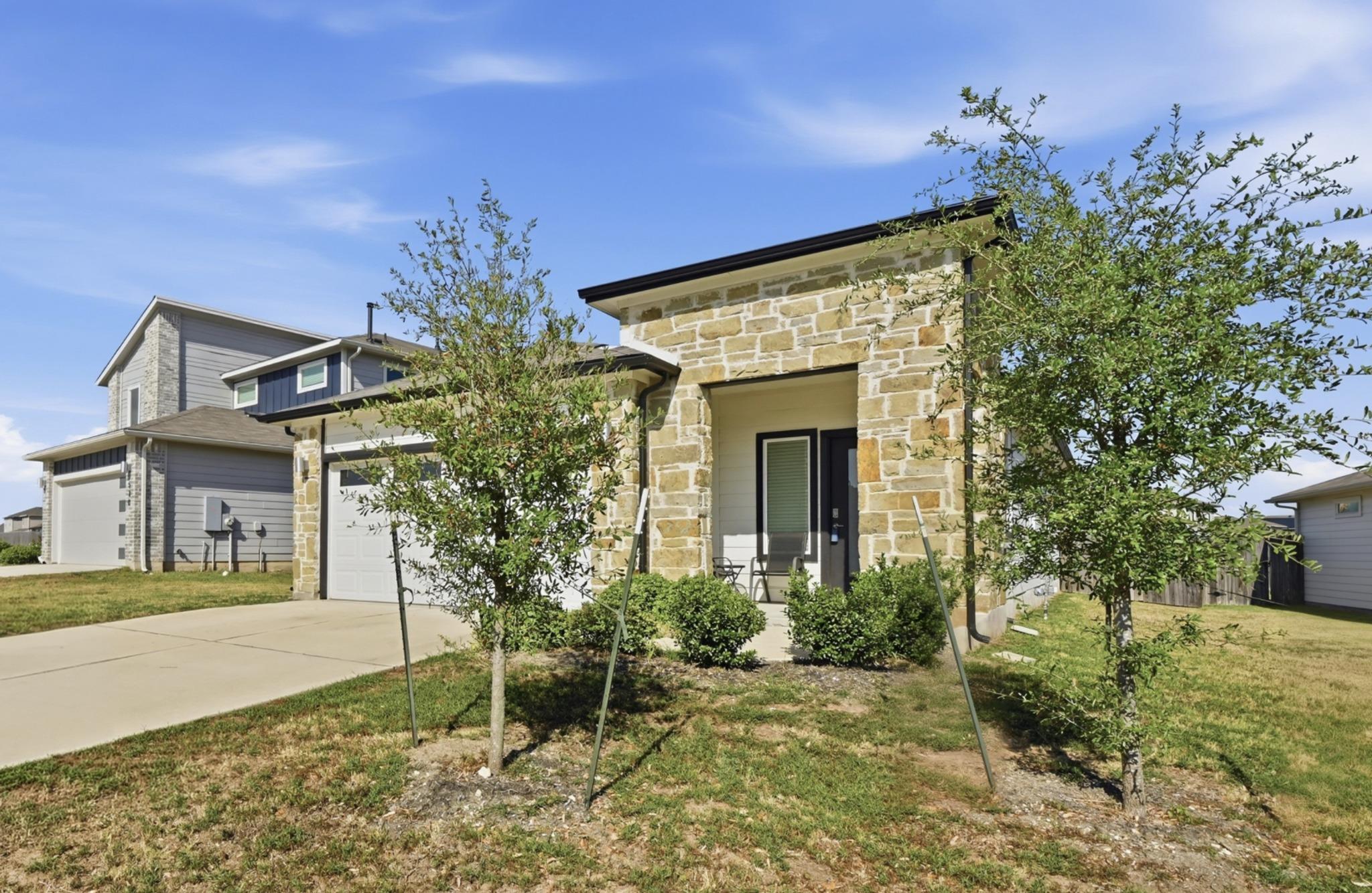 526 Millbrook BLVD — photo 3