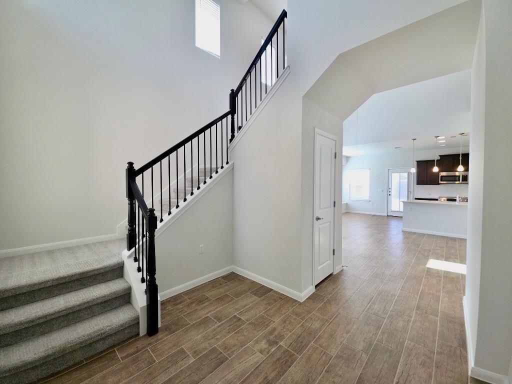 9900 Dalliance LN — photo 3