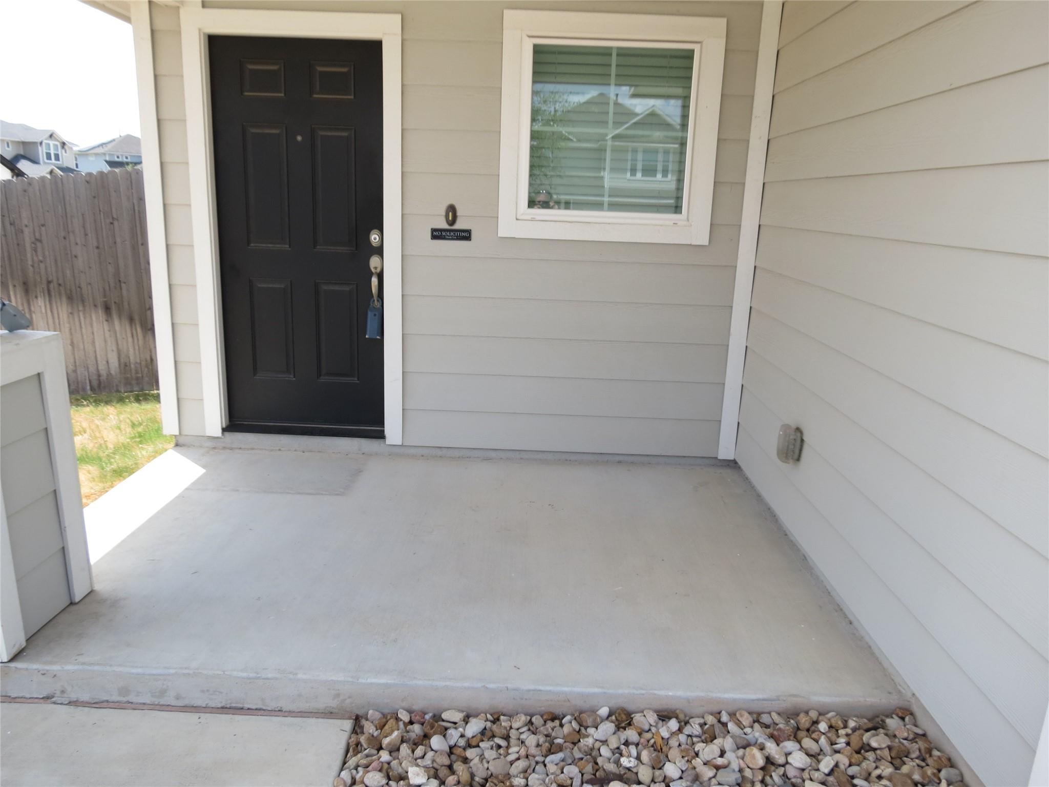 201 Stein RD — photo 3