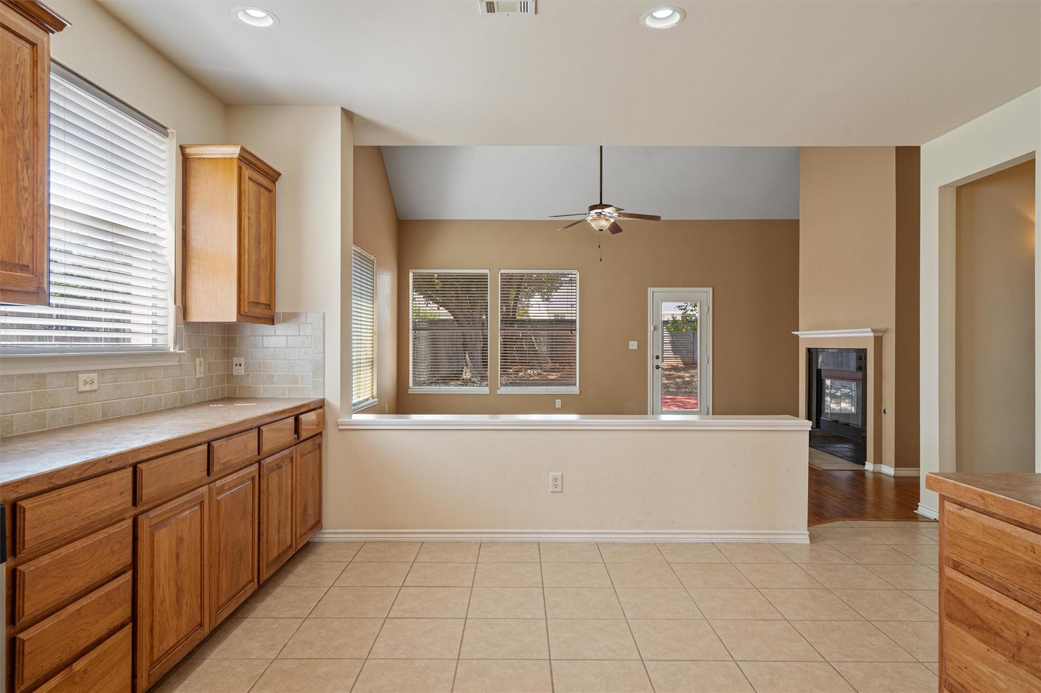 16822 Bailey Jean DR — photo 4
