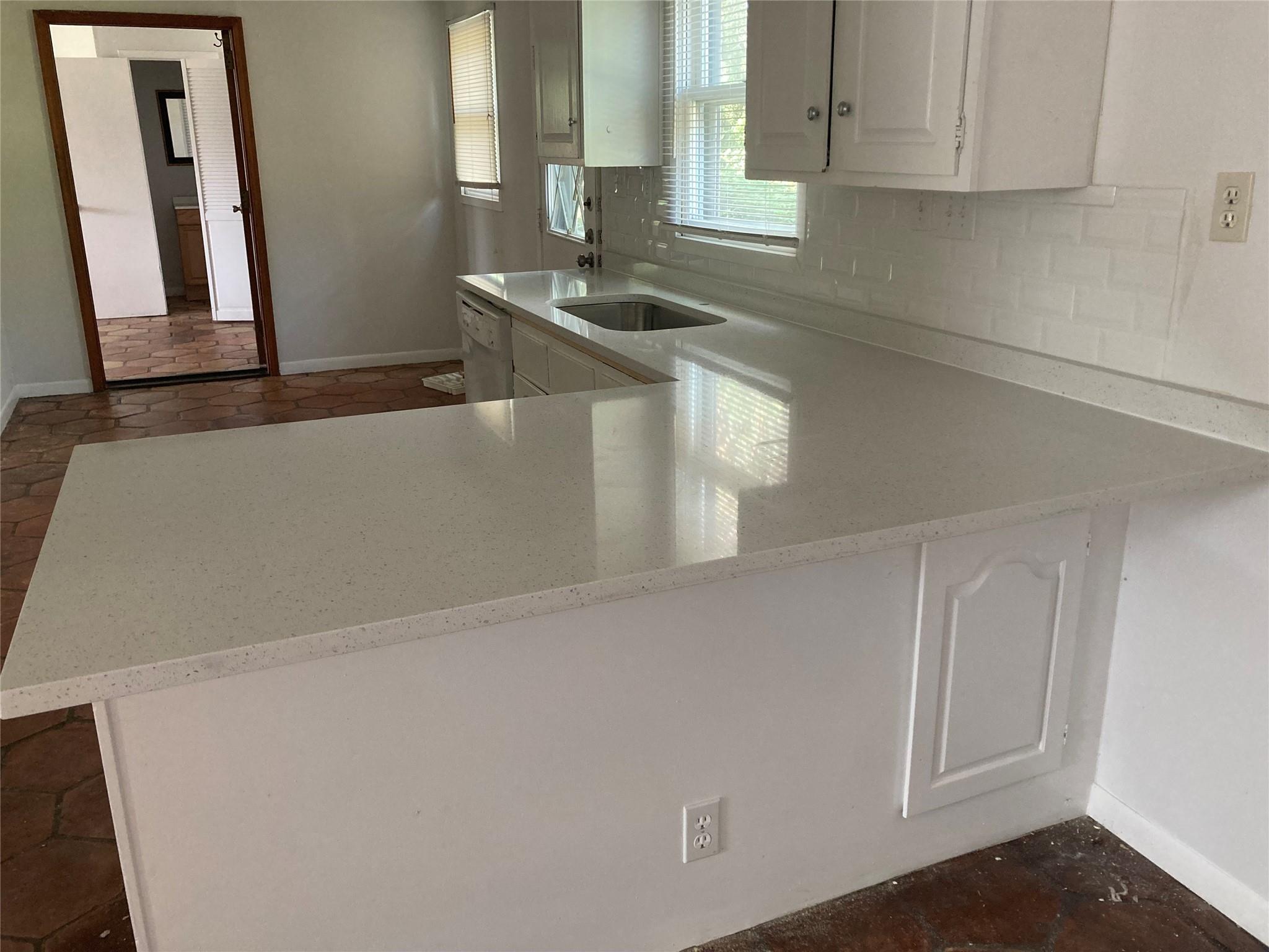 7702 Pitter Pat LN — photo 3