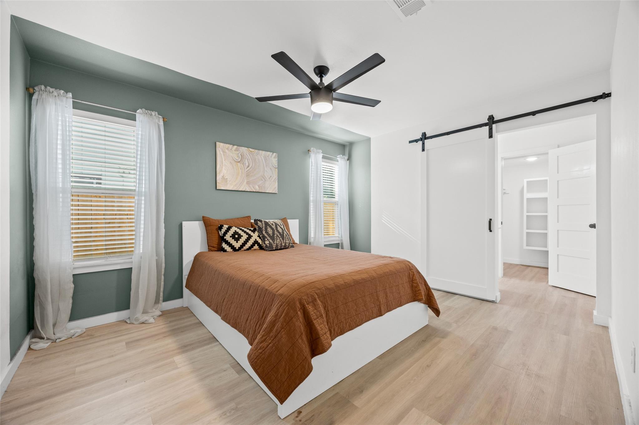 4703 Candletree LN — photo 3