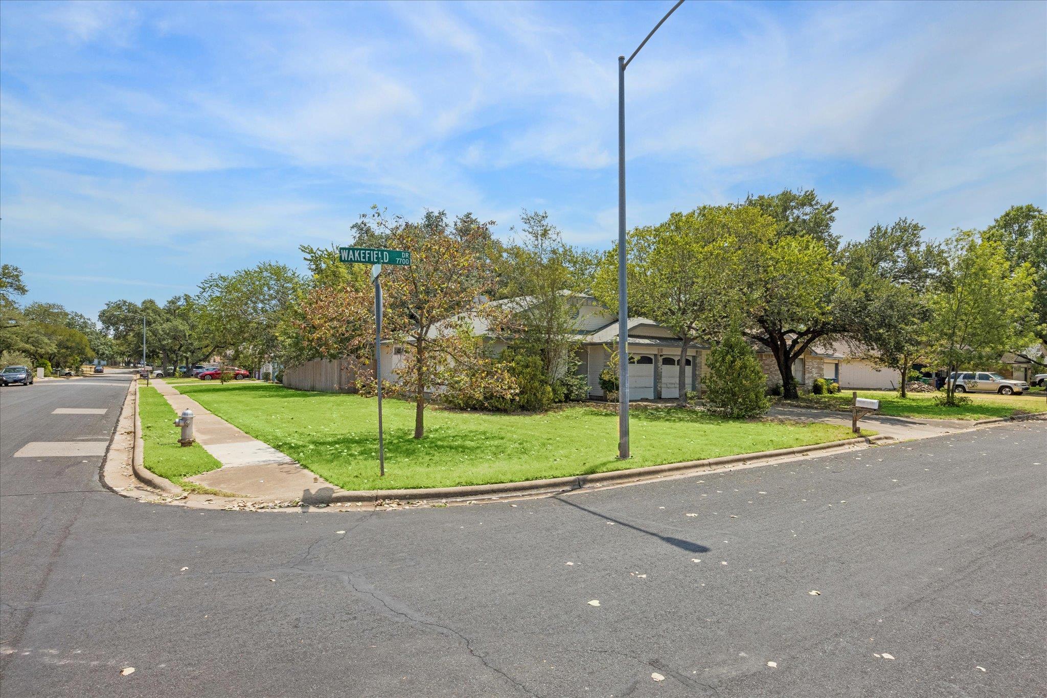 7701 Wakefield DR — photo 3