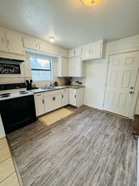 622 Trinity ST — photo 3
