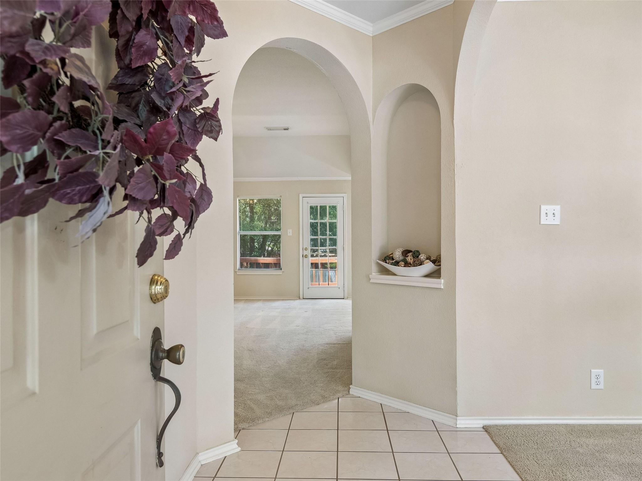 841 Dimrock — photo 4