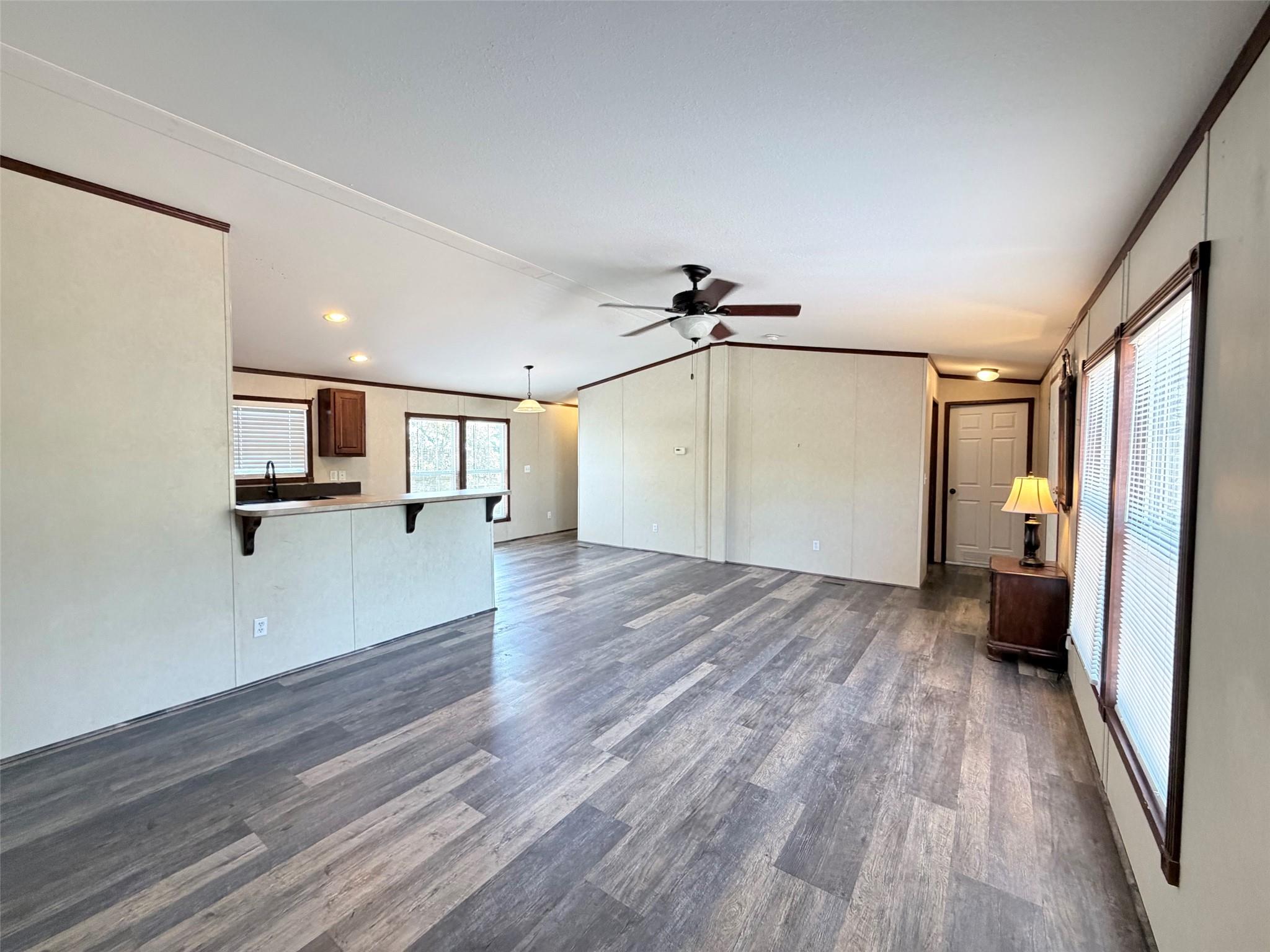 157 Lakeside DR — photo 4