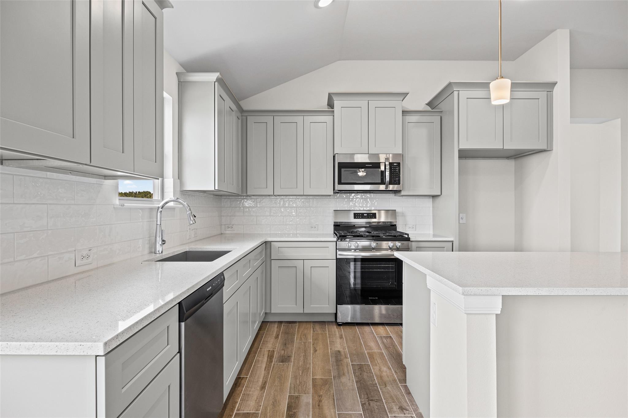 134 Arena DR — photo 5