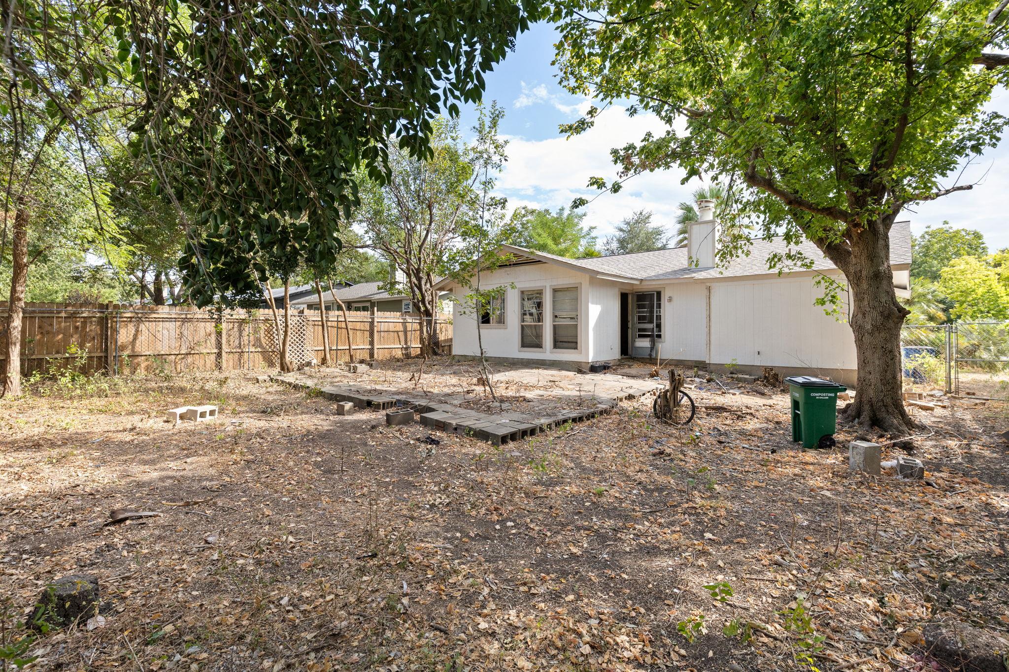 1500 Sahara Ave — photo 5