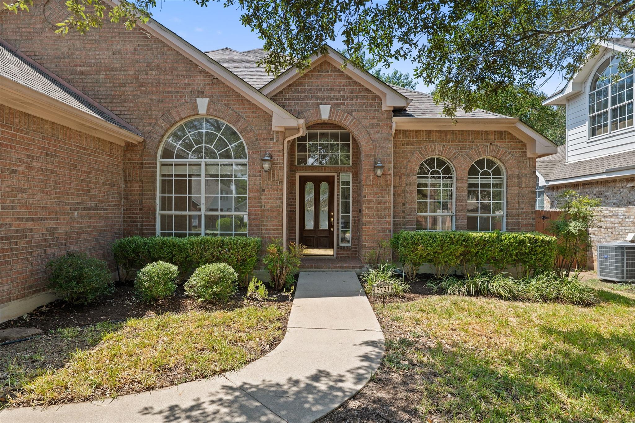 5721 Trelawney LN