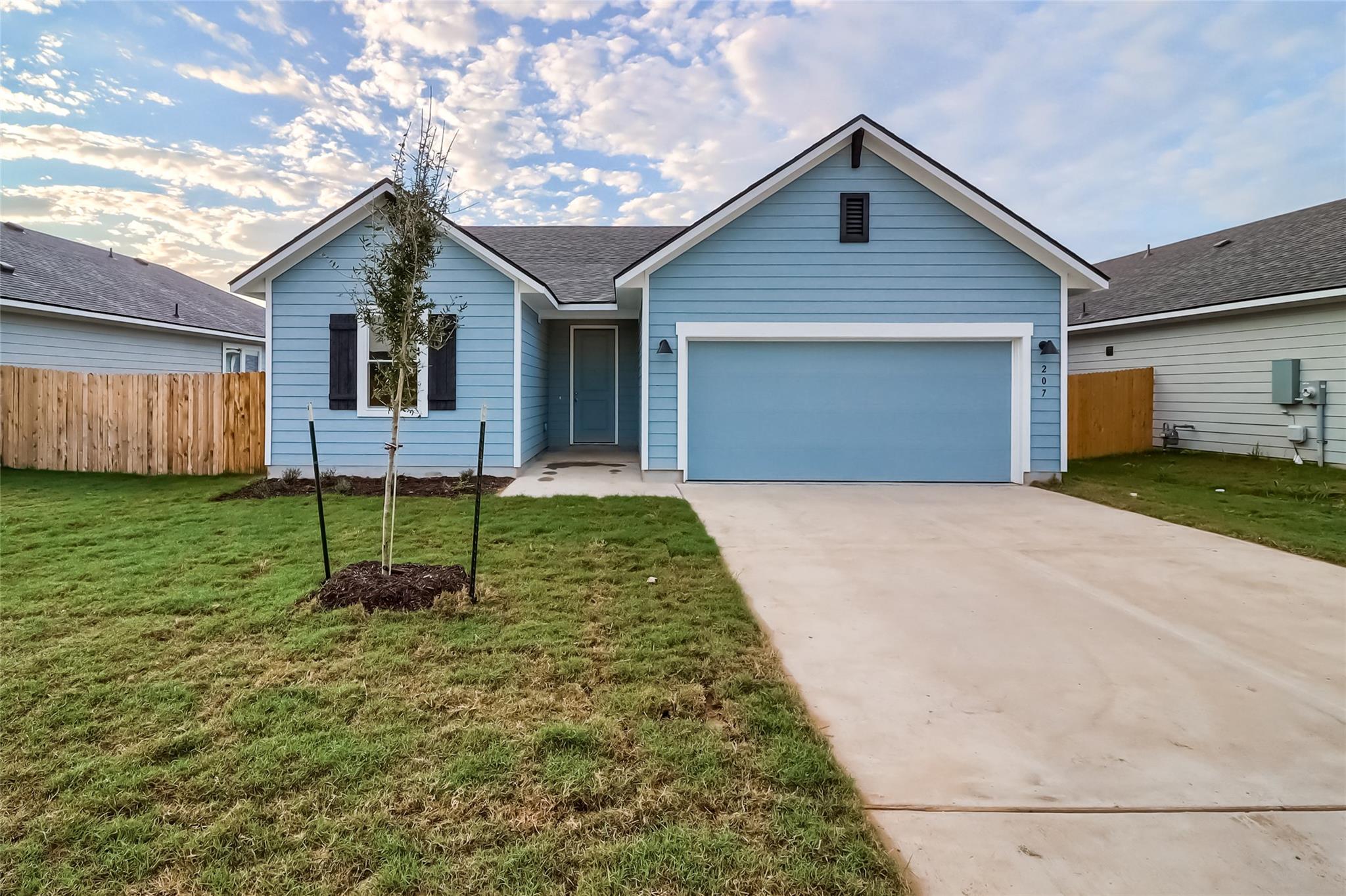 207 Watercourse WAY — photo 3