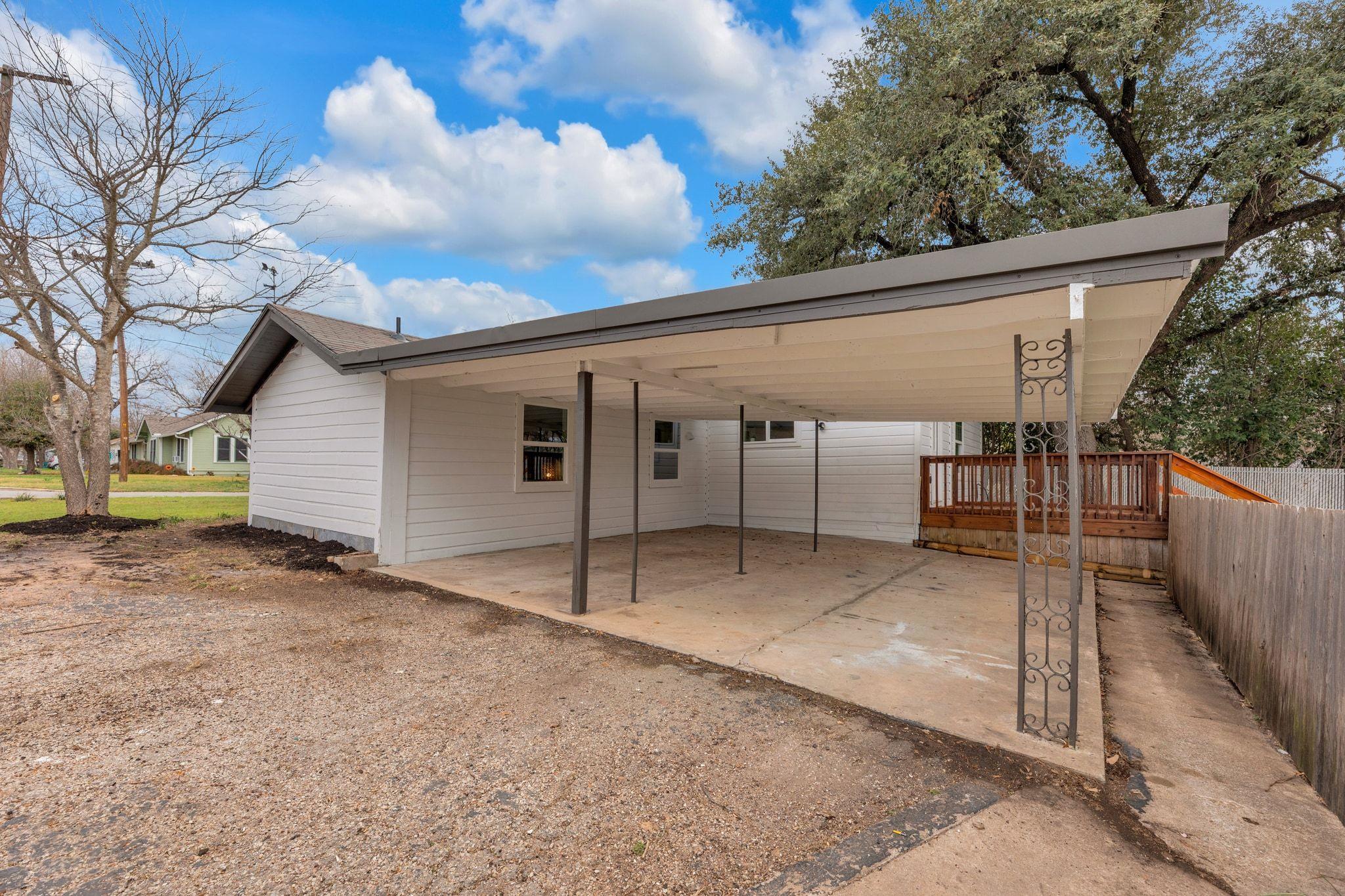 1709 Cecelia ST