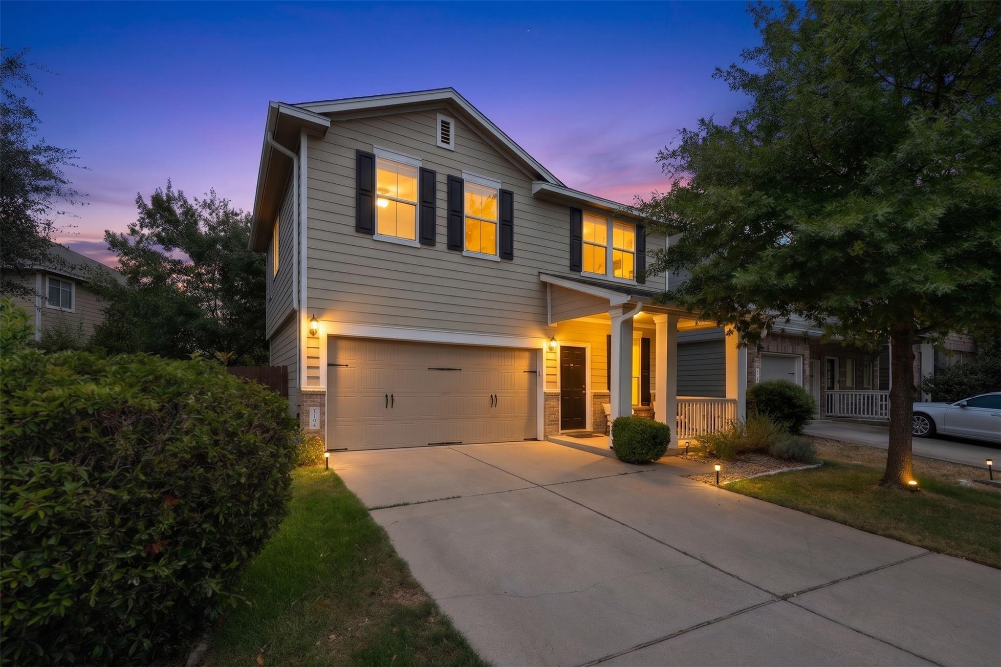 1704 Comfort LN
