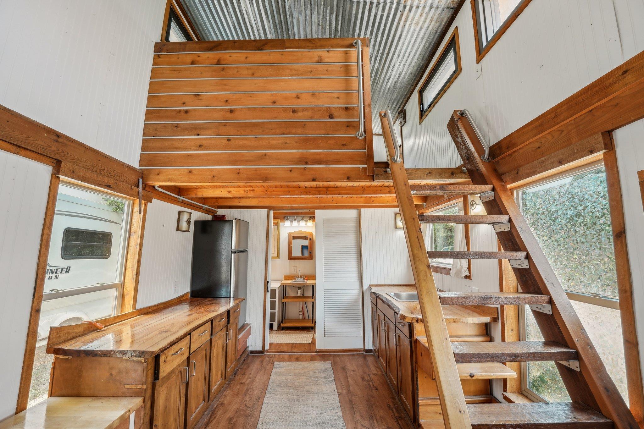 15211 Fitzhugh RD #C - Tiny House — photo 3