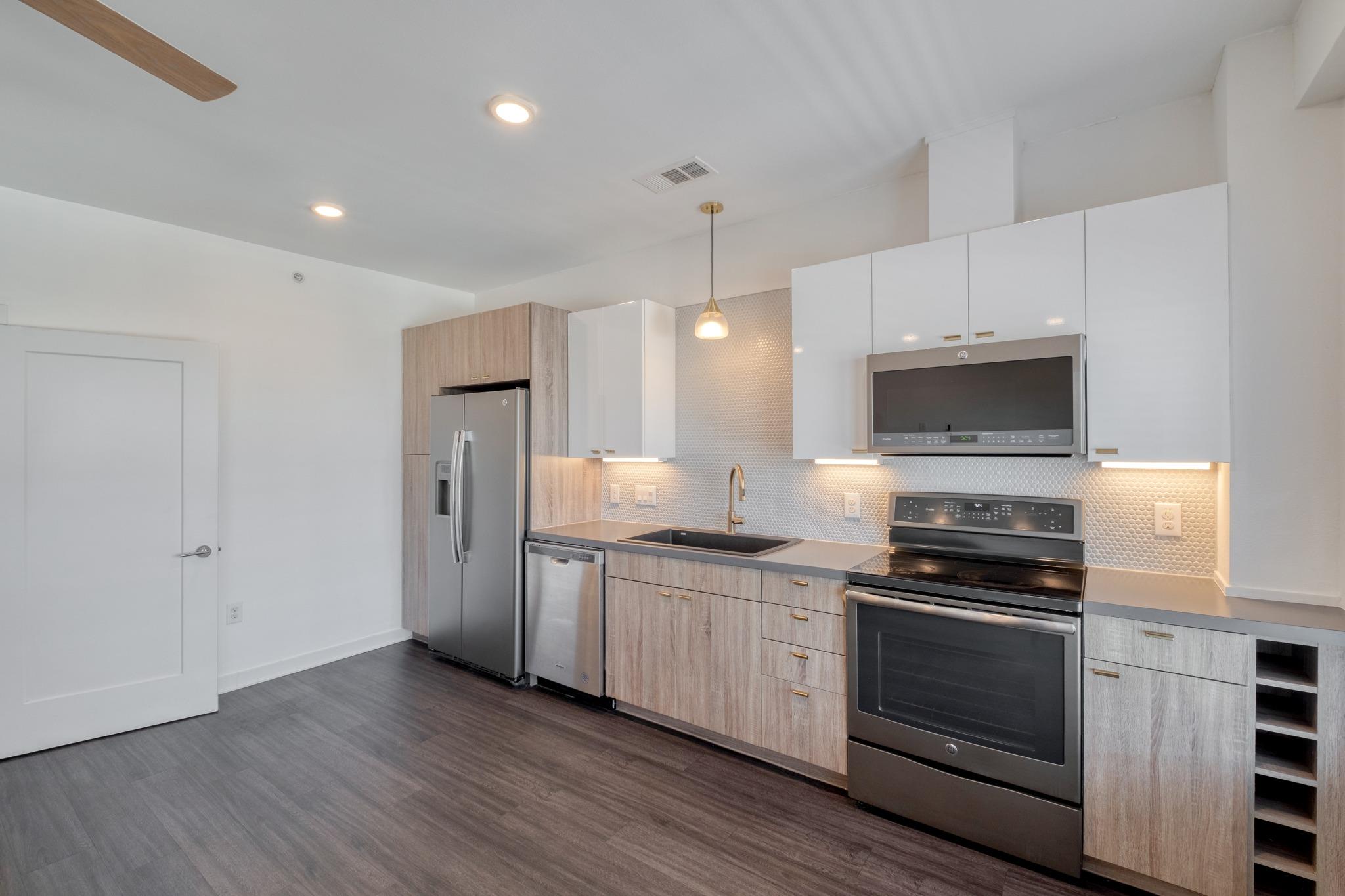 4361 Congress RD #527 — photo 3
