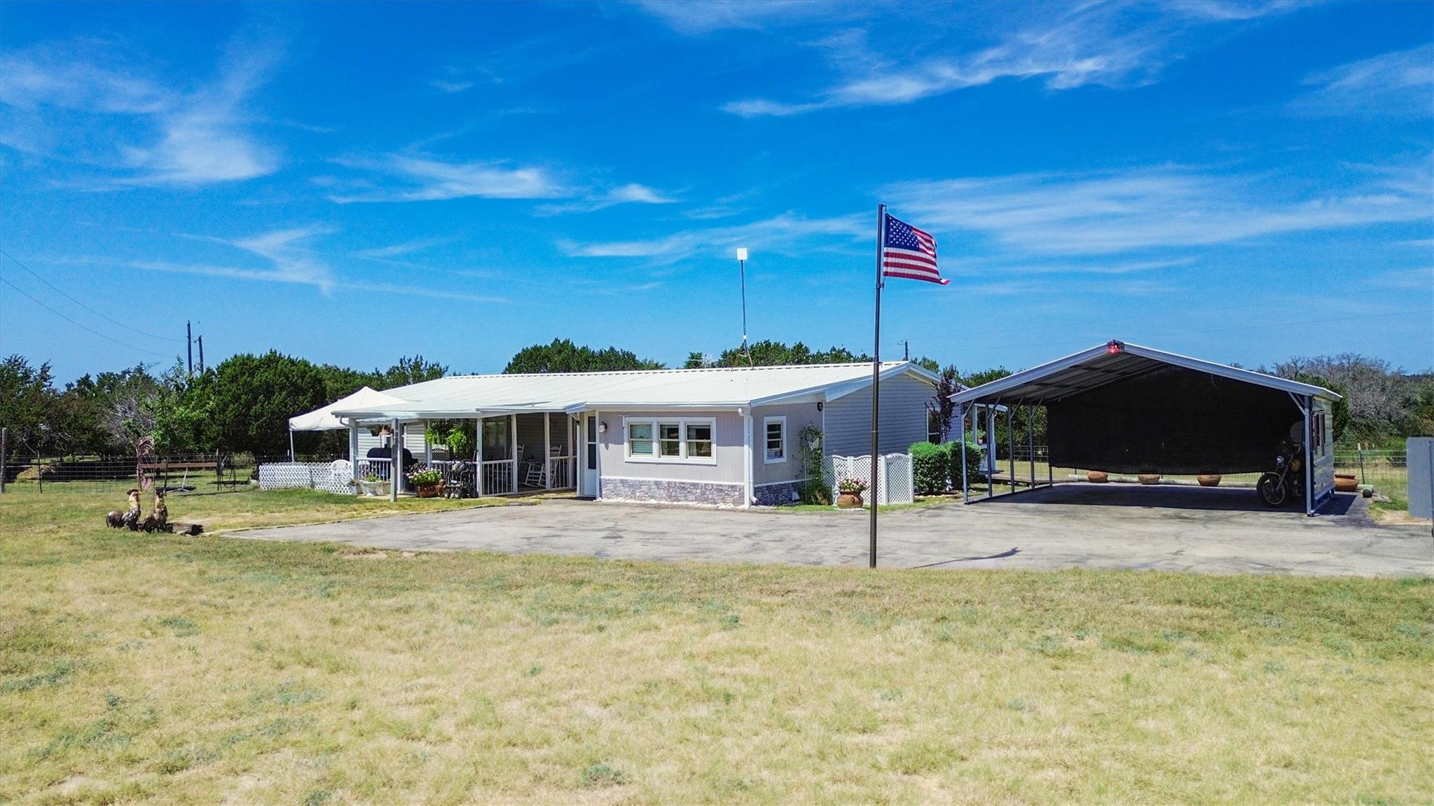 2137 Fm 243 — photo 3
