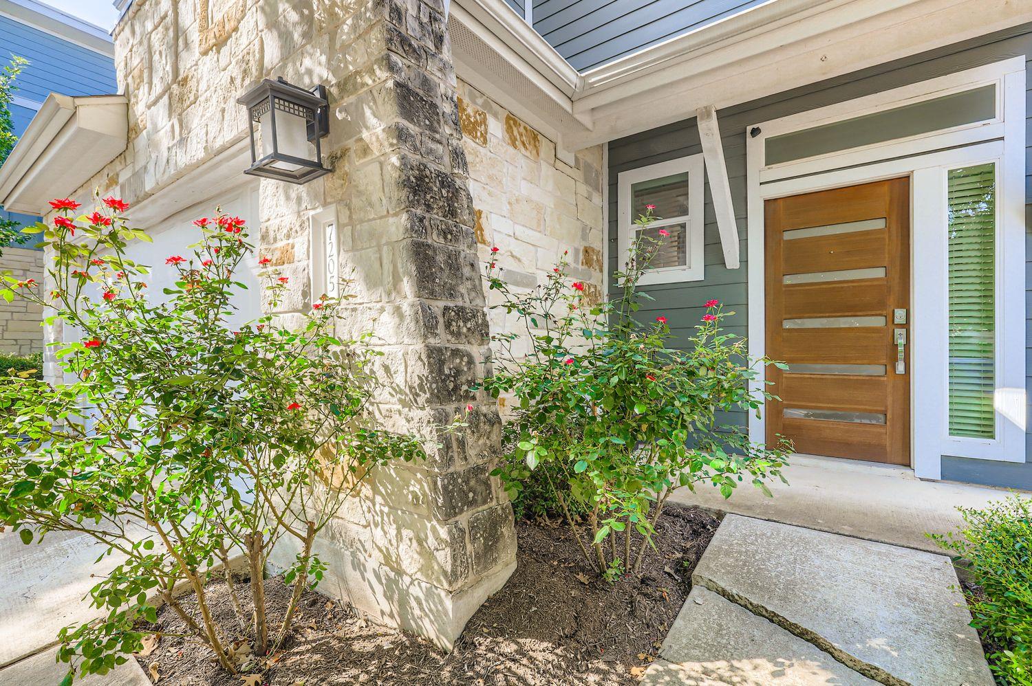 7205 Lysander CT — photo 3