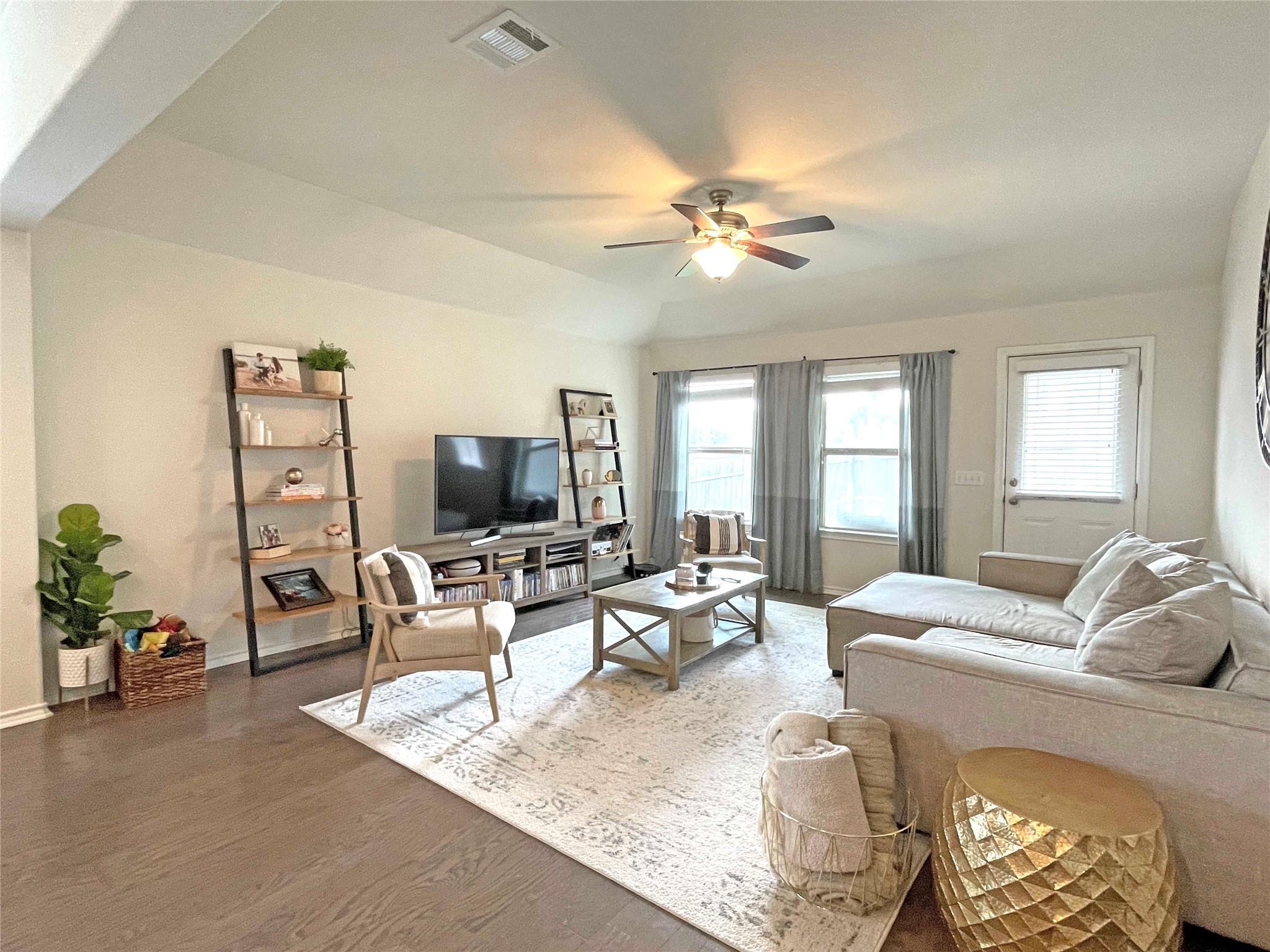 13313 Henneman DR — photo 4