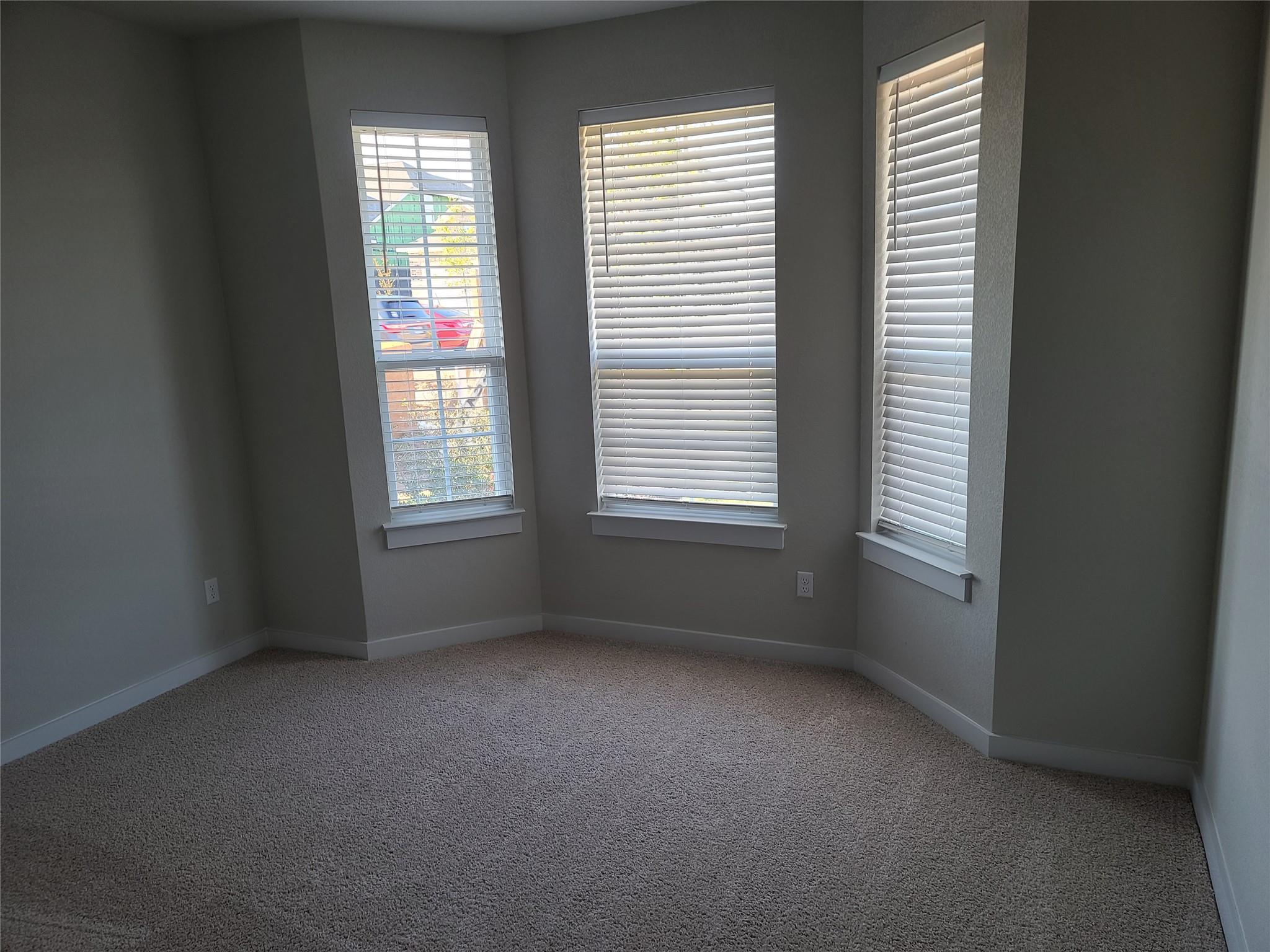 121 High Plains DR — photo 5