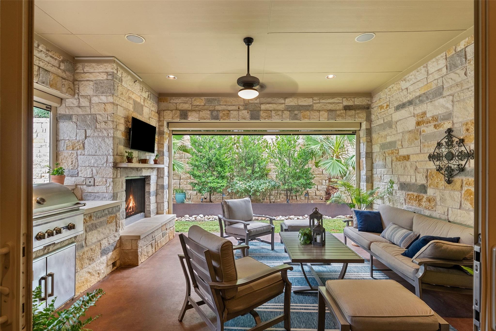 122 Feritti DR