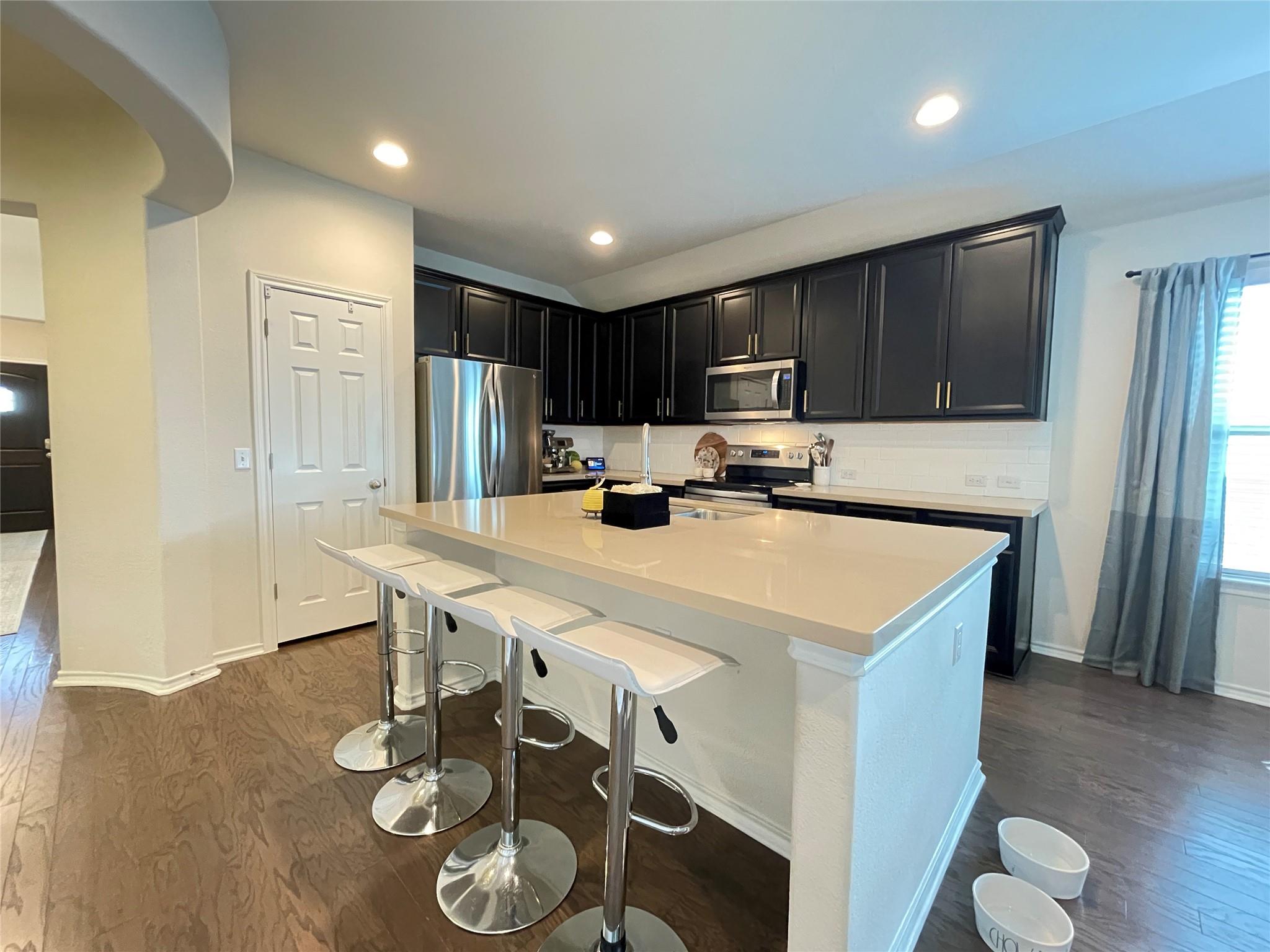 13313 Henneman DR — photo 4