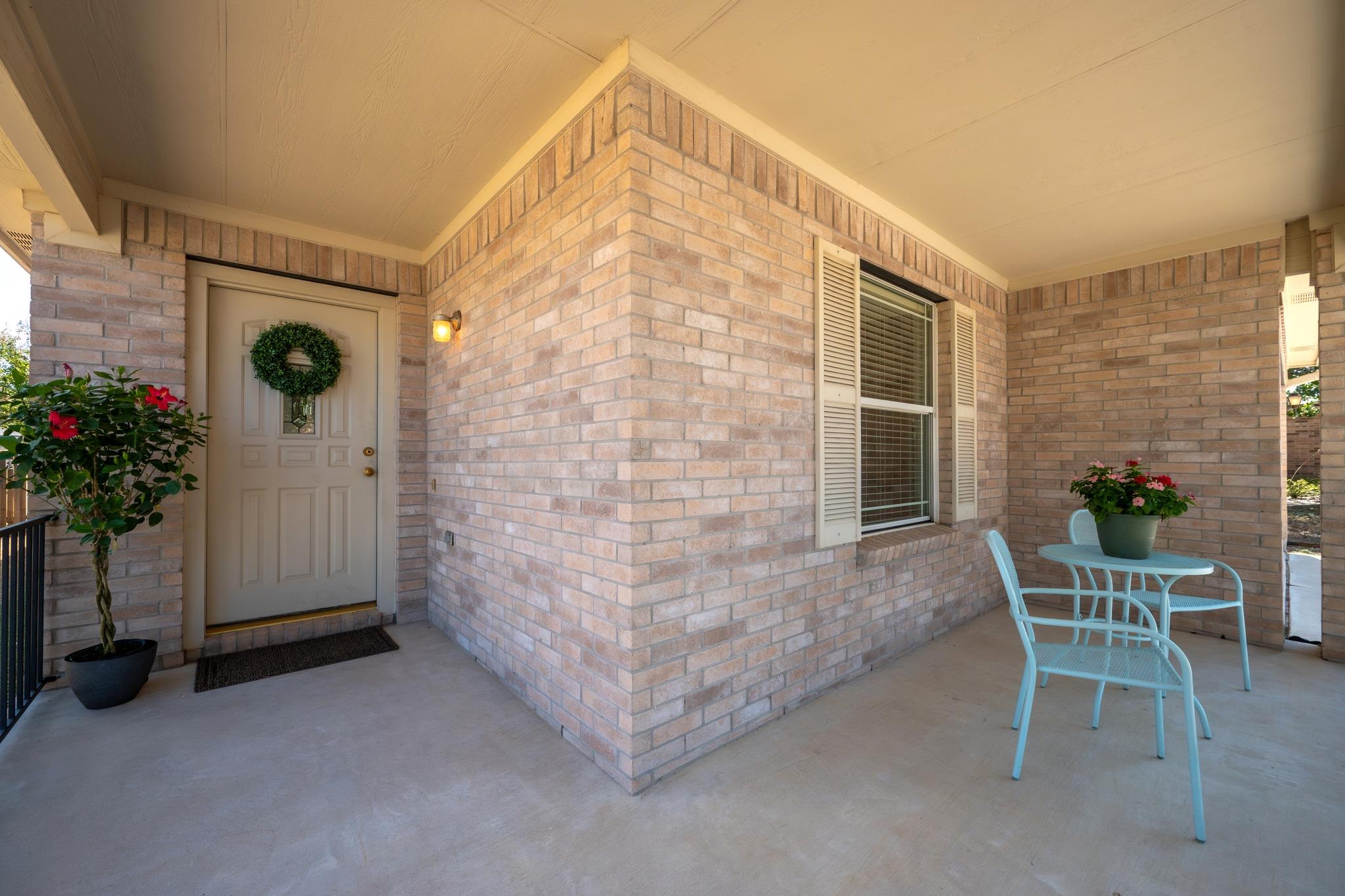 204 Katherine WAY — photo 4