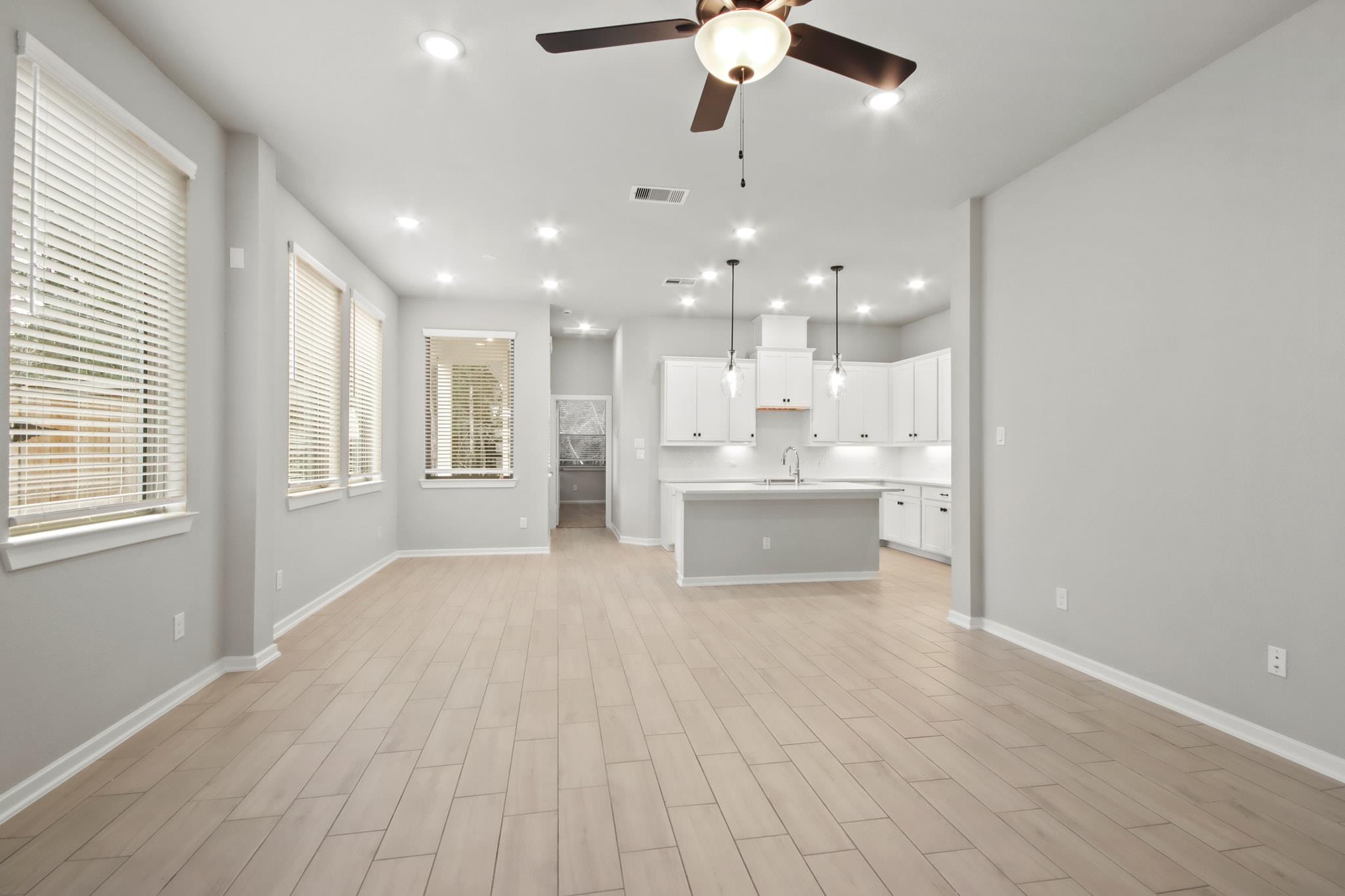221 Flora Springs CV — photo 3