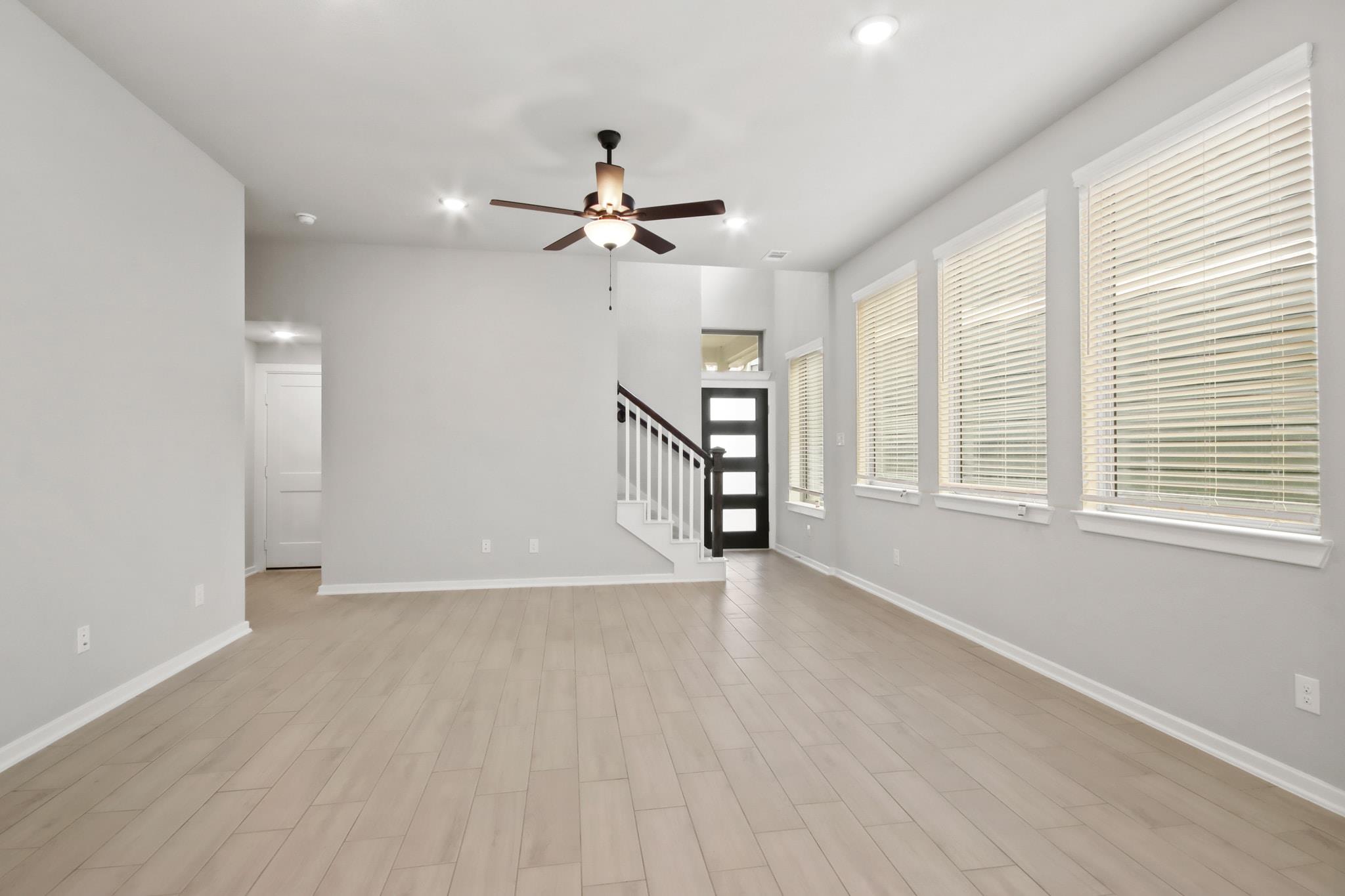 221 Flora Springs CV — photo 4