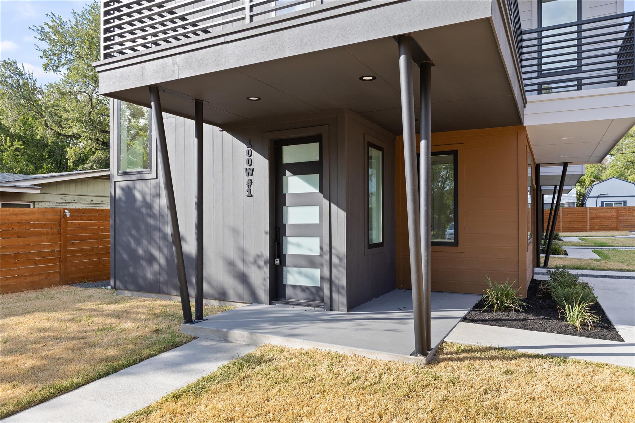 100 Odell ST #1 — photo 3