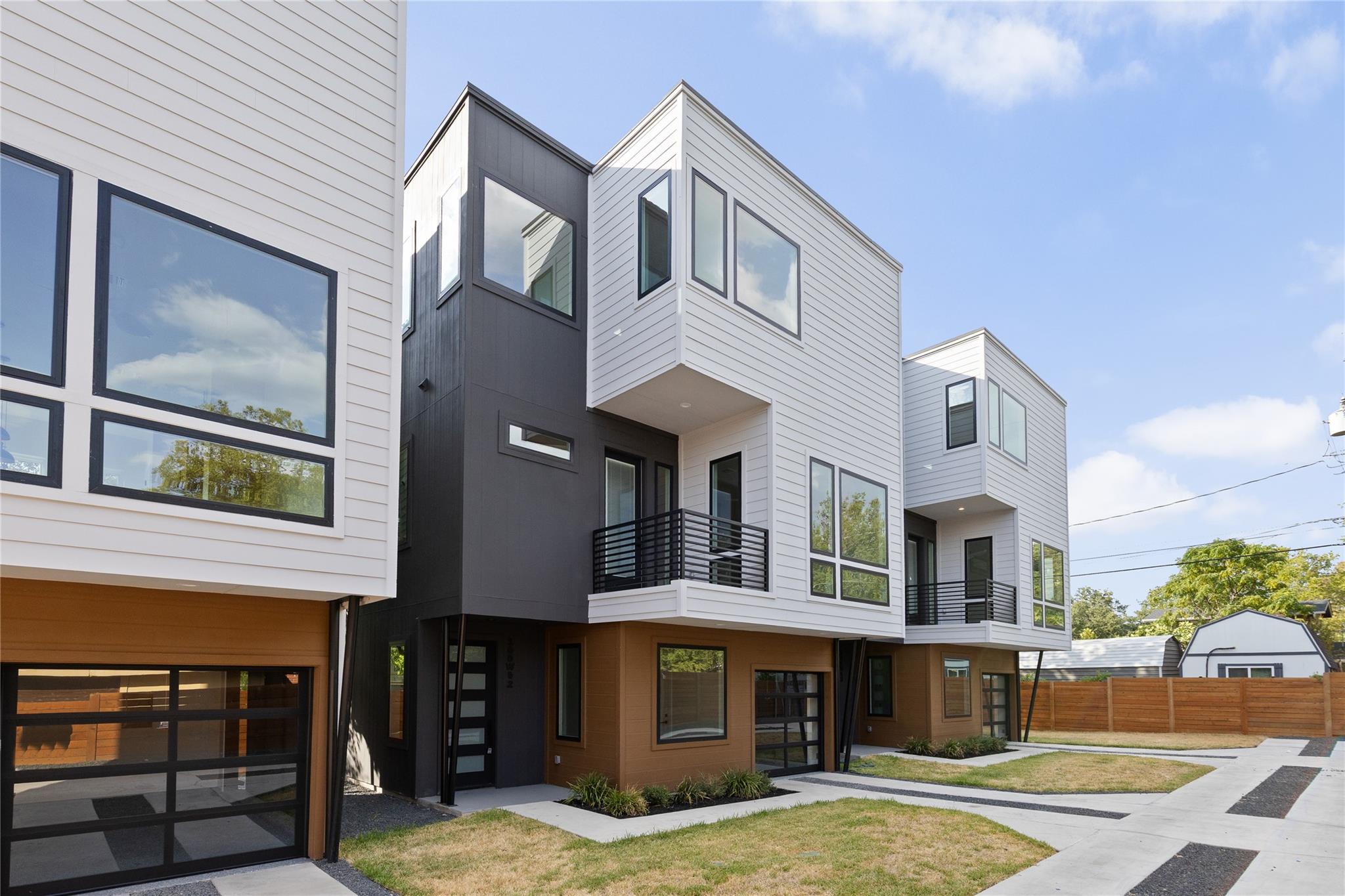 100 Odell ST