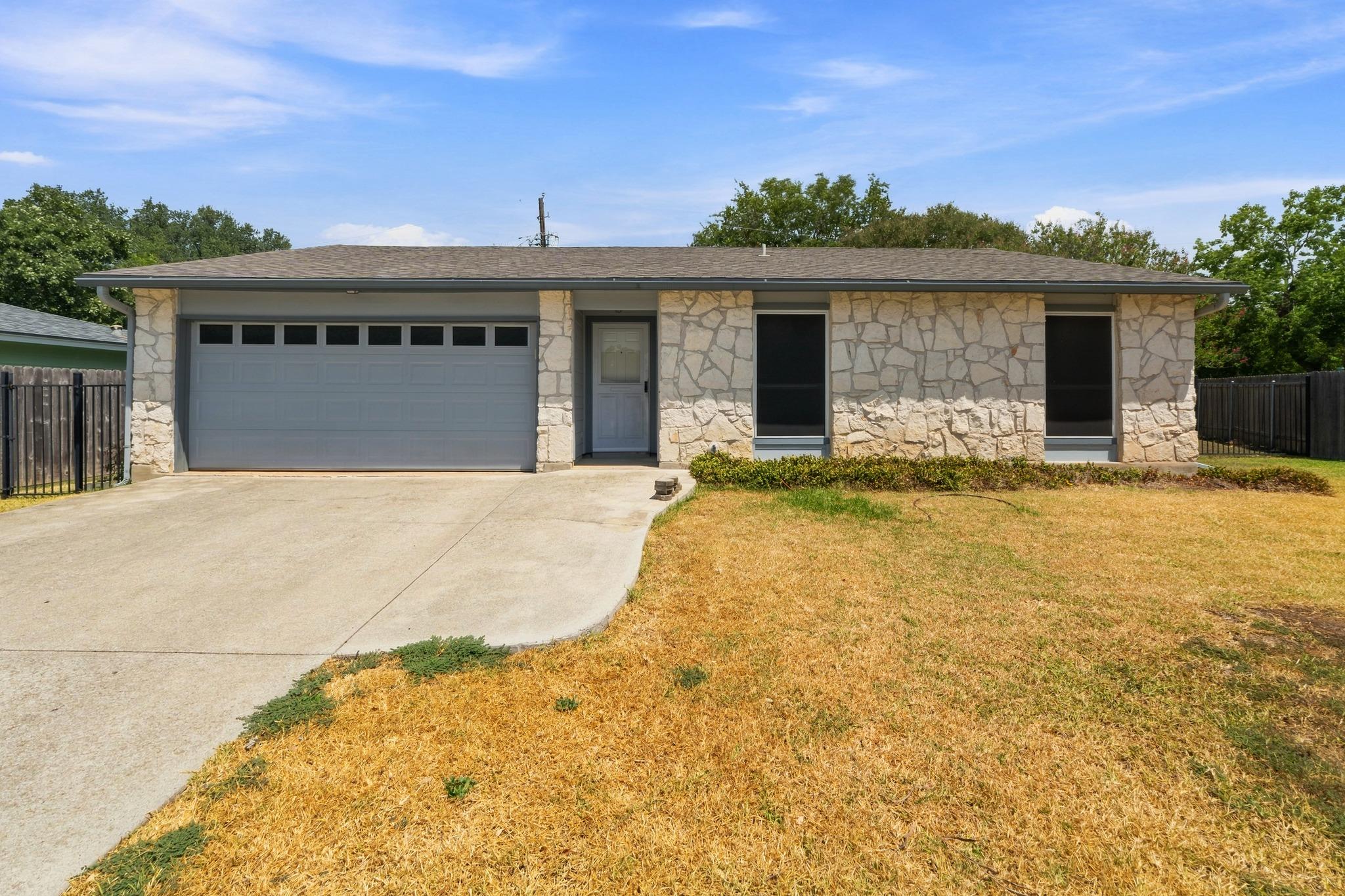 3102 Jeanne Marie CT