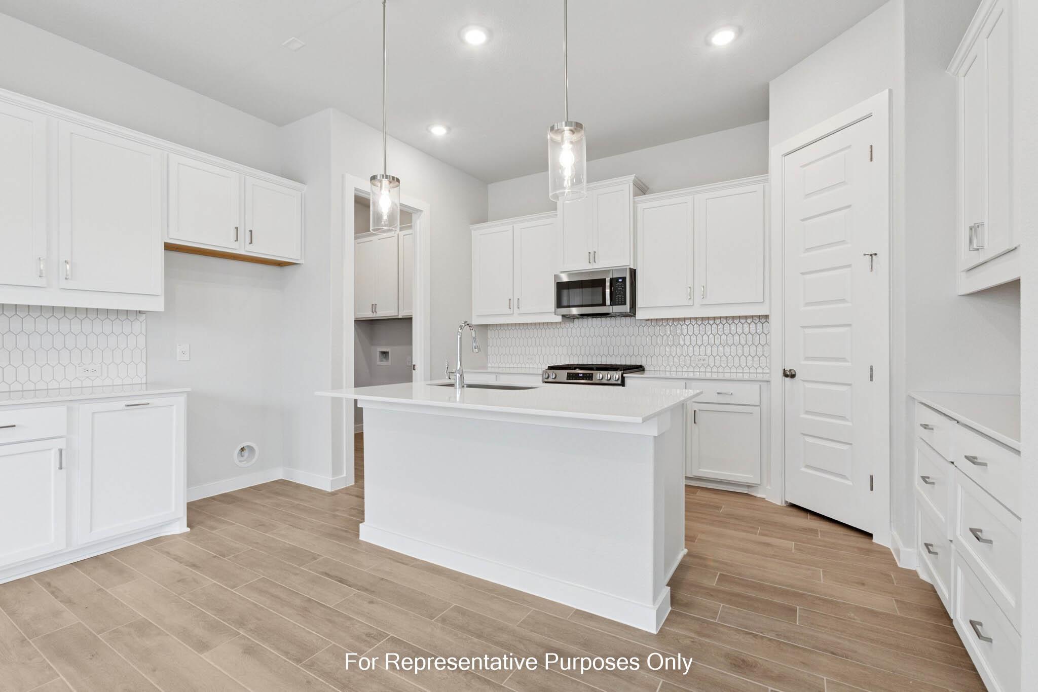 824 Corvallis DR — photo 3